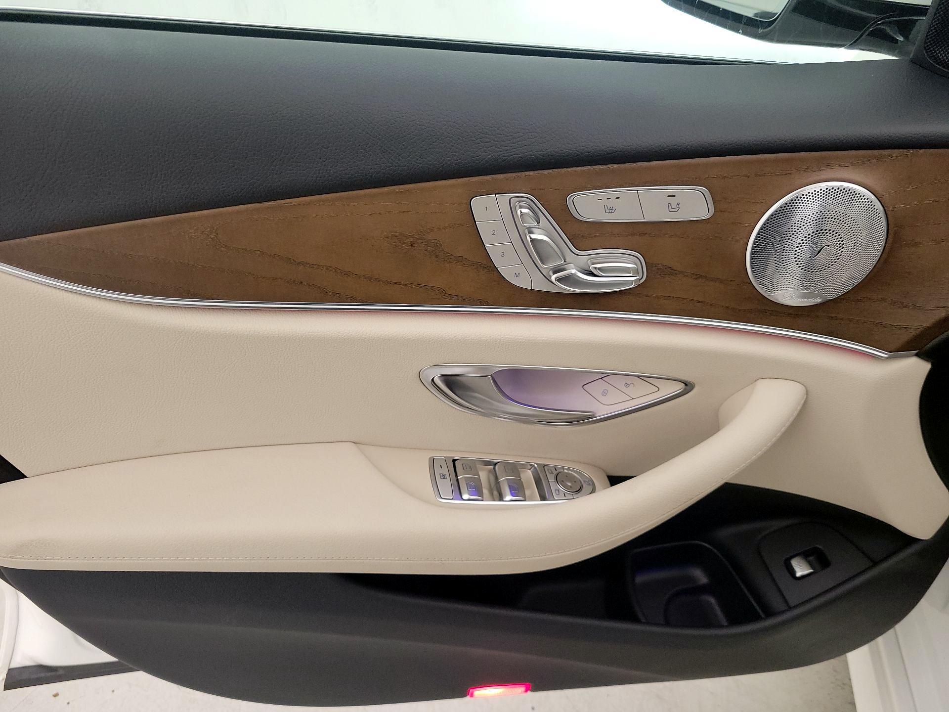 Thumbnail: 2018 Mercedes-Benz E-Class - 12