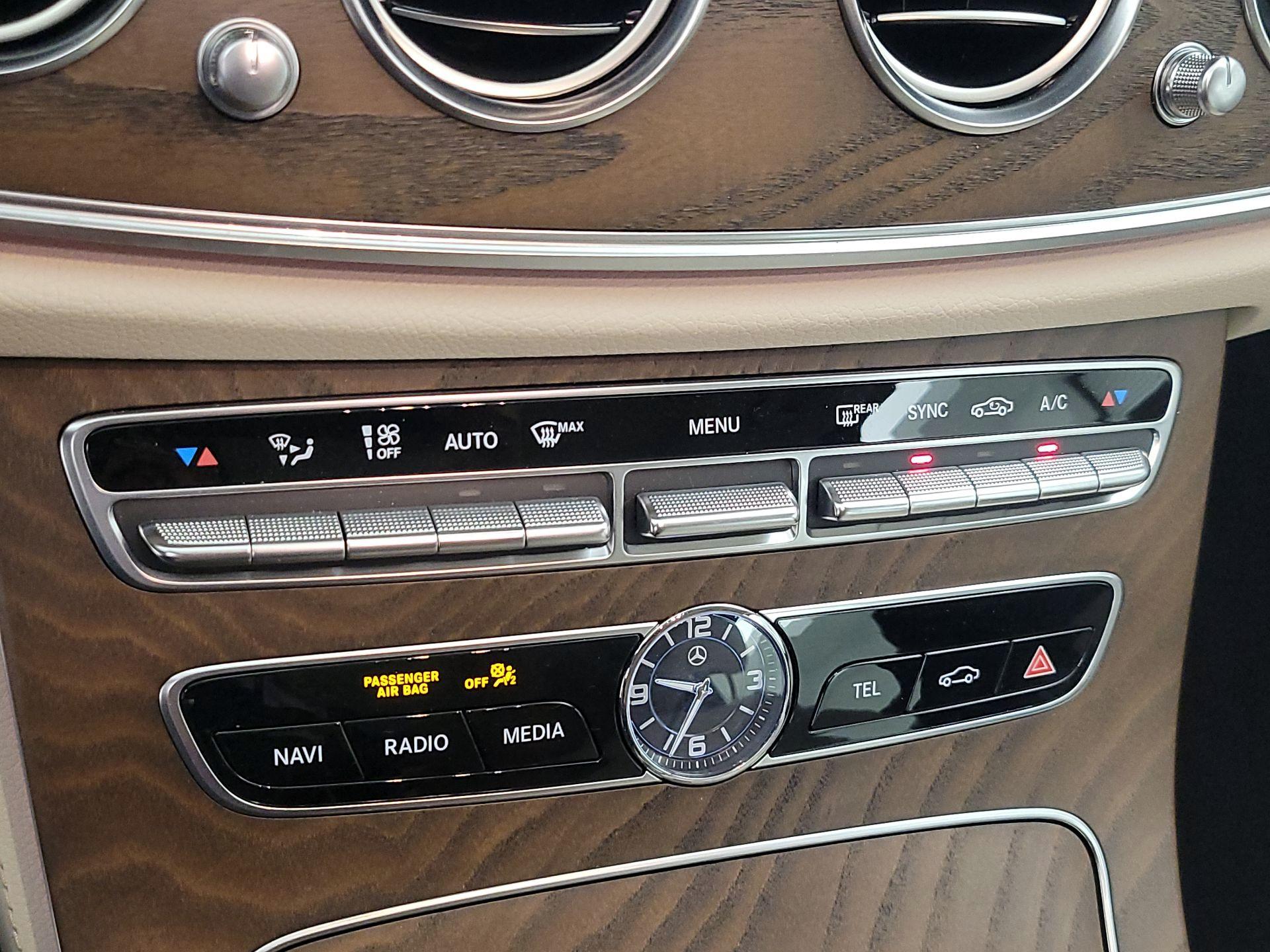 Thumbnail: 2018 Mercedes-Benz E-Class - 17