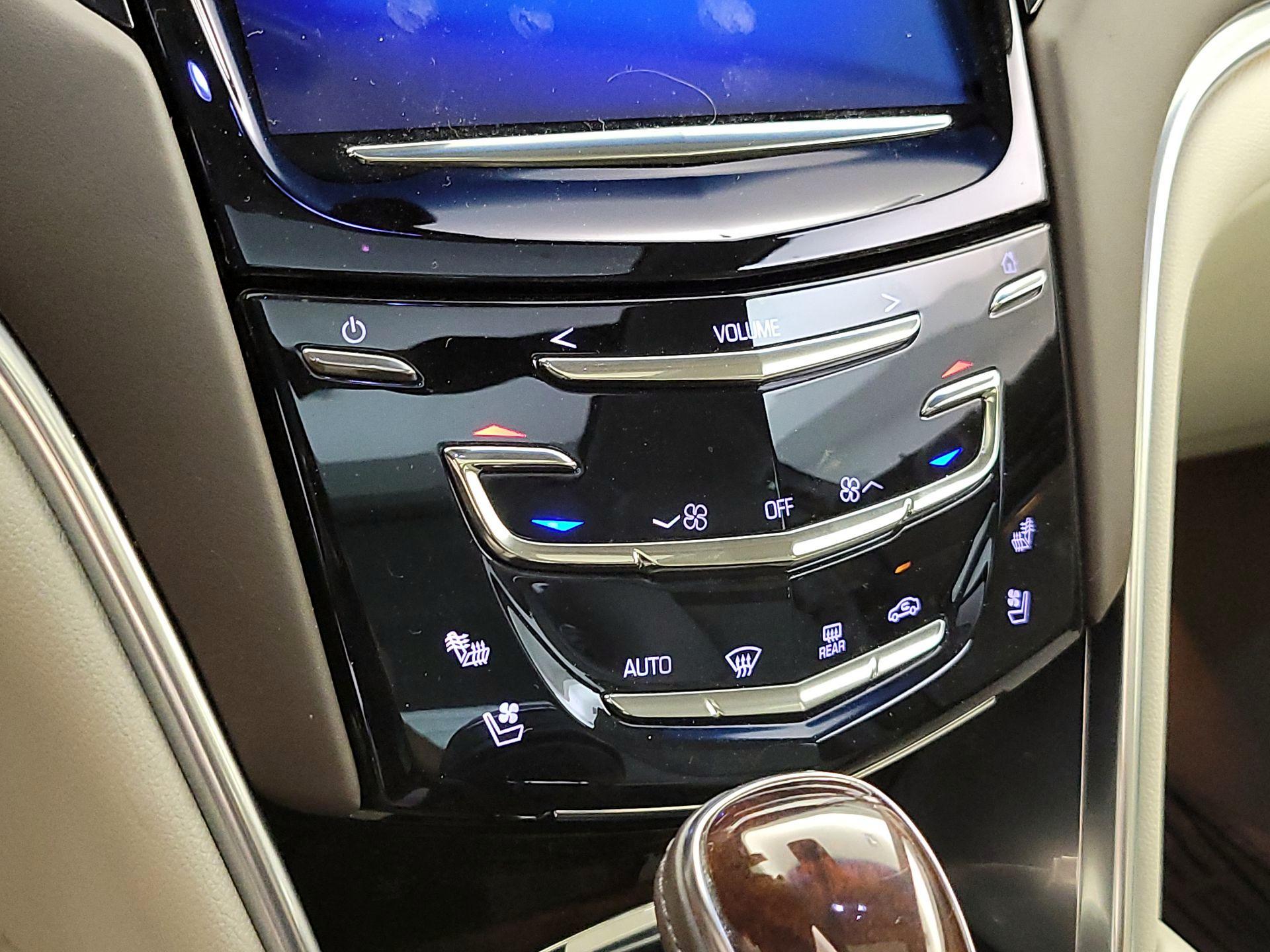 Thumbnail: 2014 Cadillac XTS - 17