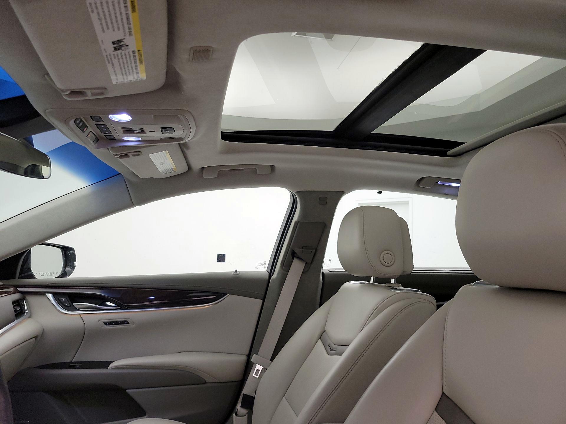 Thumbnail: 2014 Cadillac XTS - 20