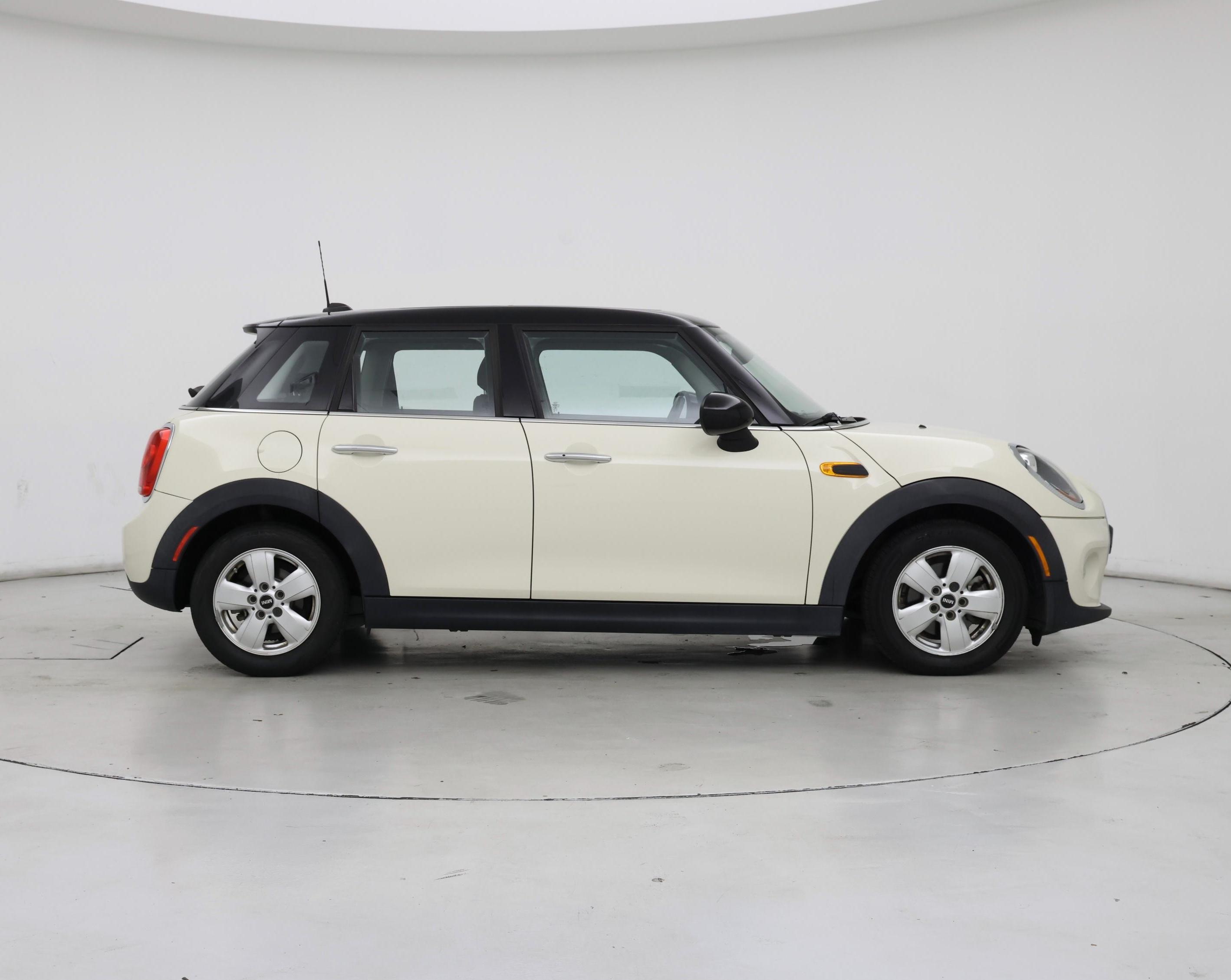 Thumbnail: 2015 MINI Cooper Hardtop - 7