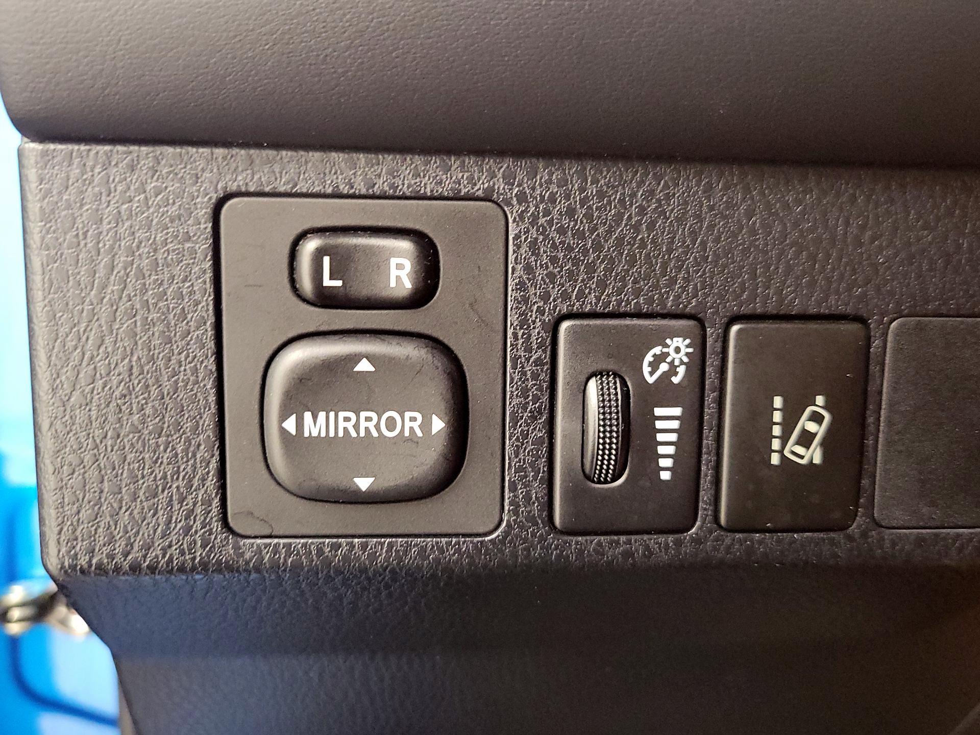 Thumbnail: 2017 Toyota RAV4 - 13