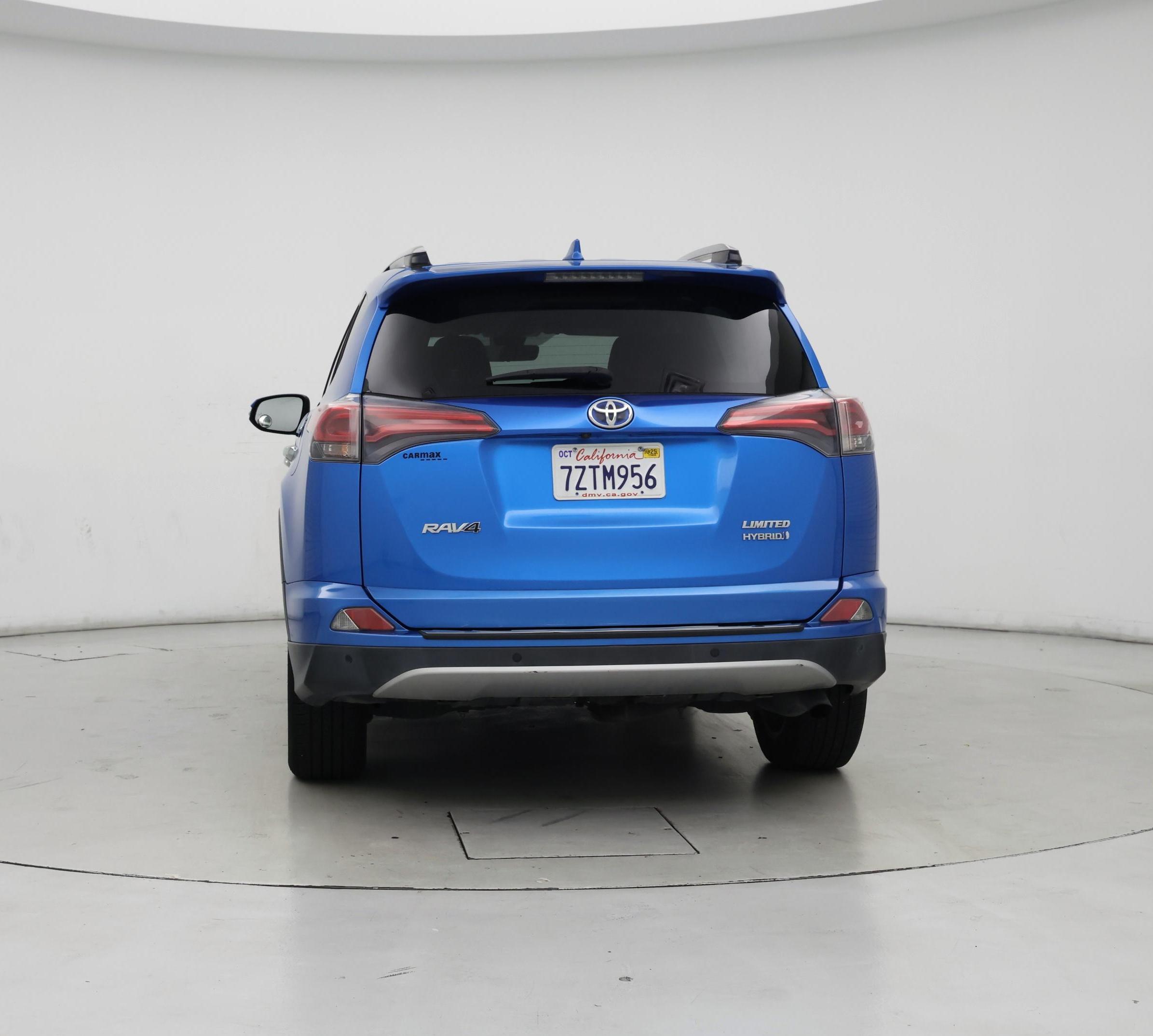 Thumbnail: 2017 Toyota RAV4 - 6