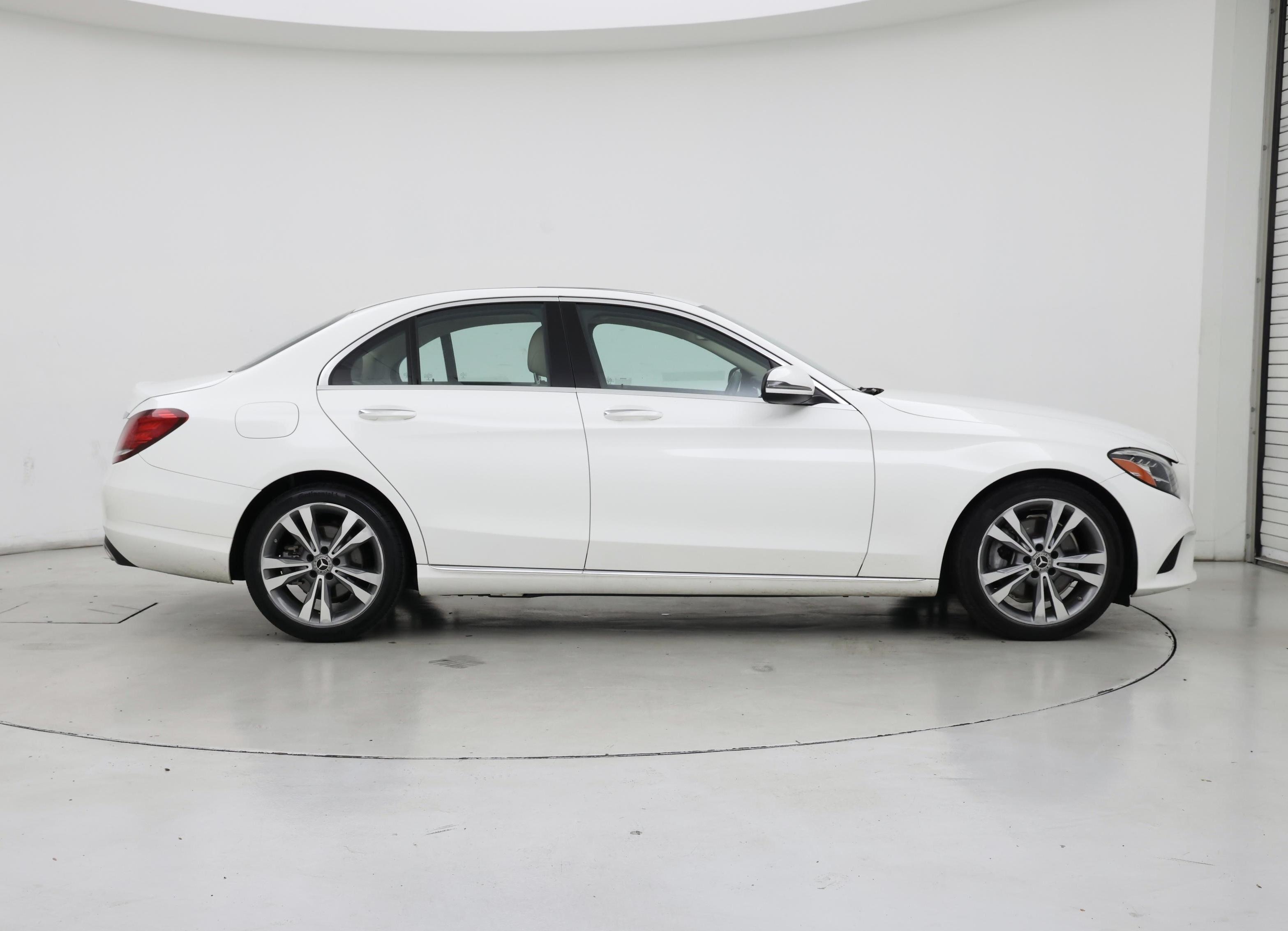 Thumbnail: 2019 Mercedes-Benz C-Class - 7