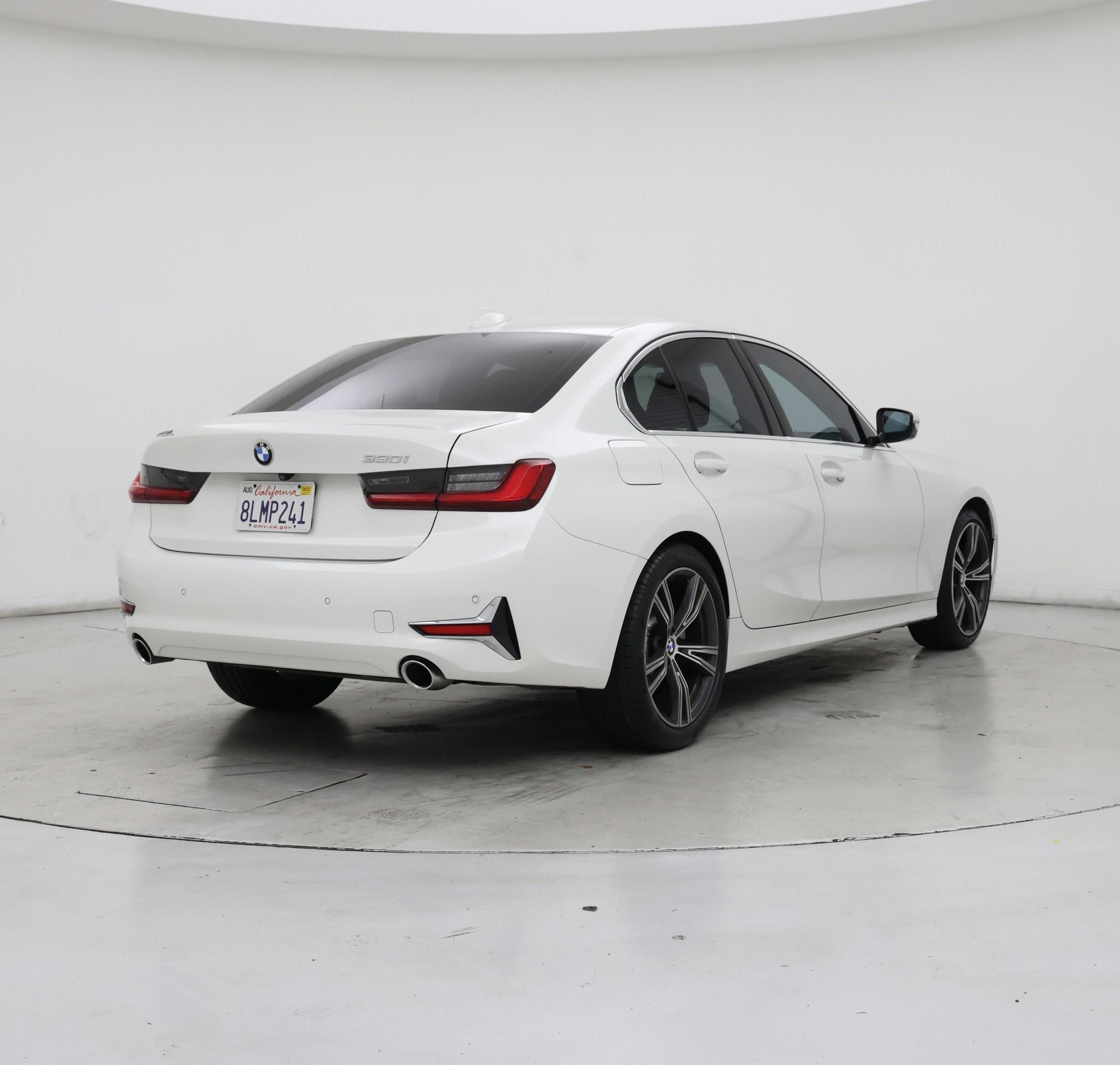 Thumbnail: 2019 BMW 3 Series - 8