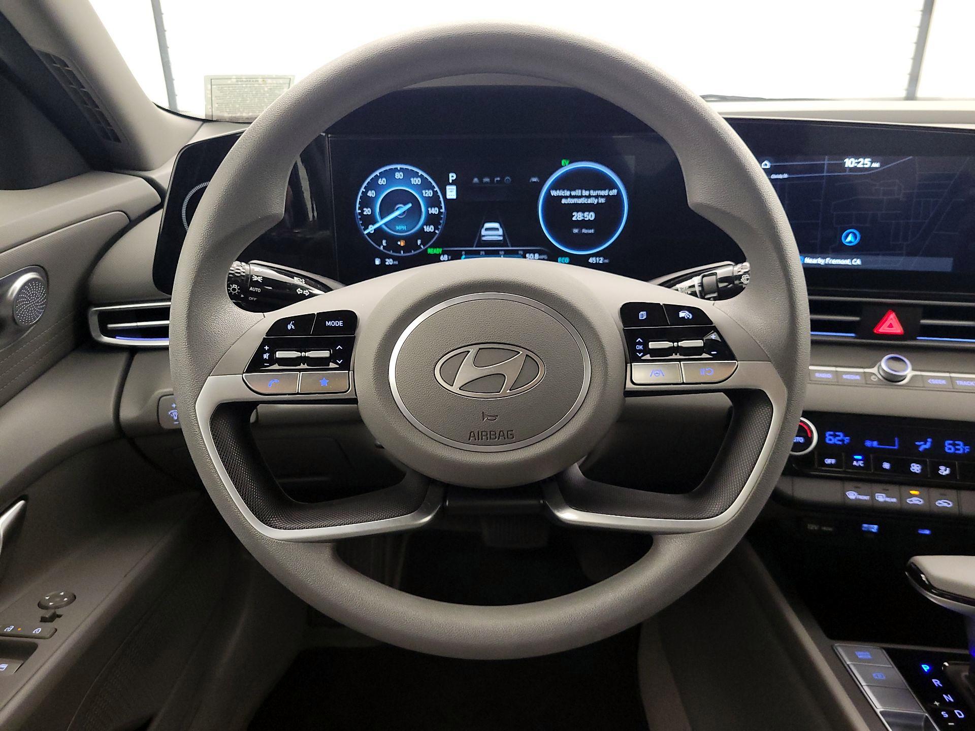 Thumbnail: 2024 Hyundai Elantra - 10