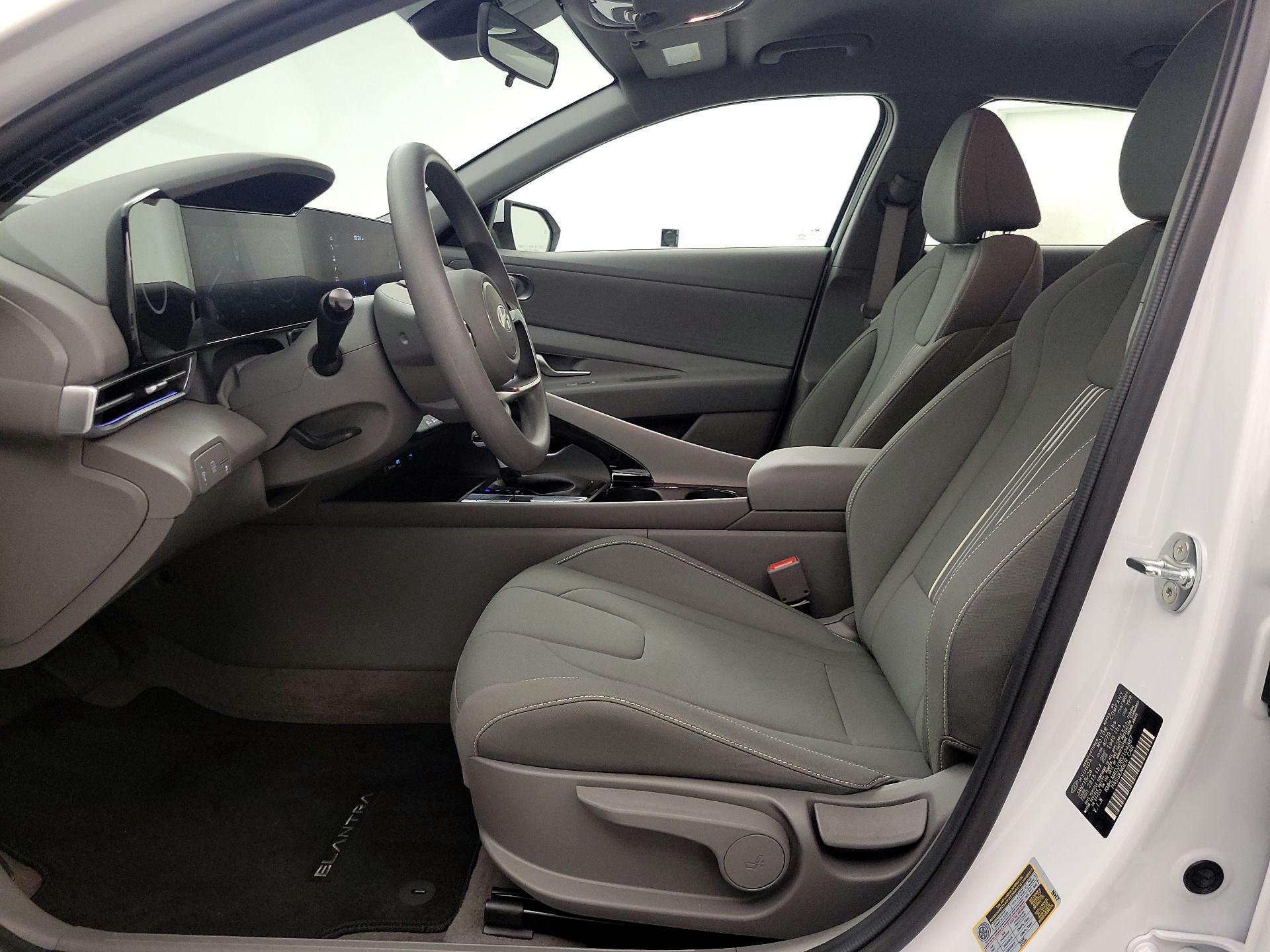 Thumbnail: 2024 Hyundai Elantra - 11