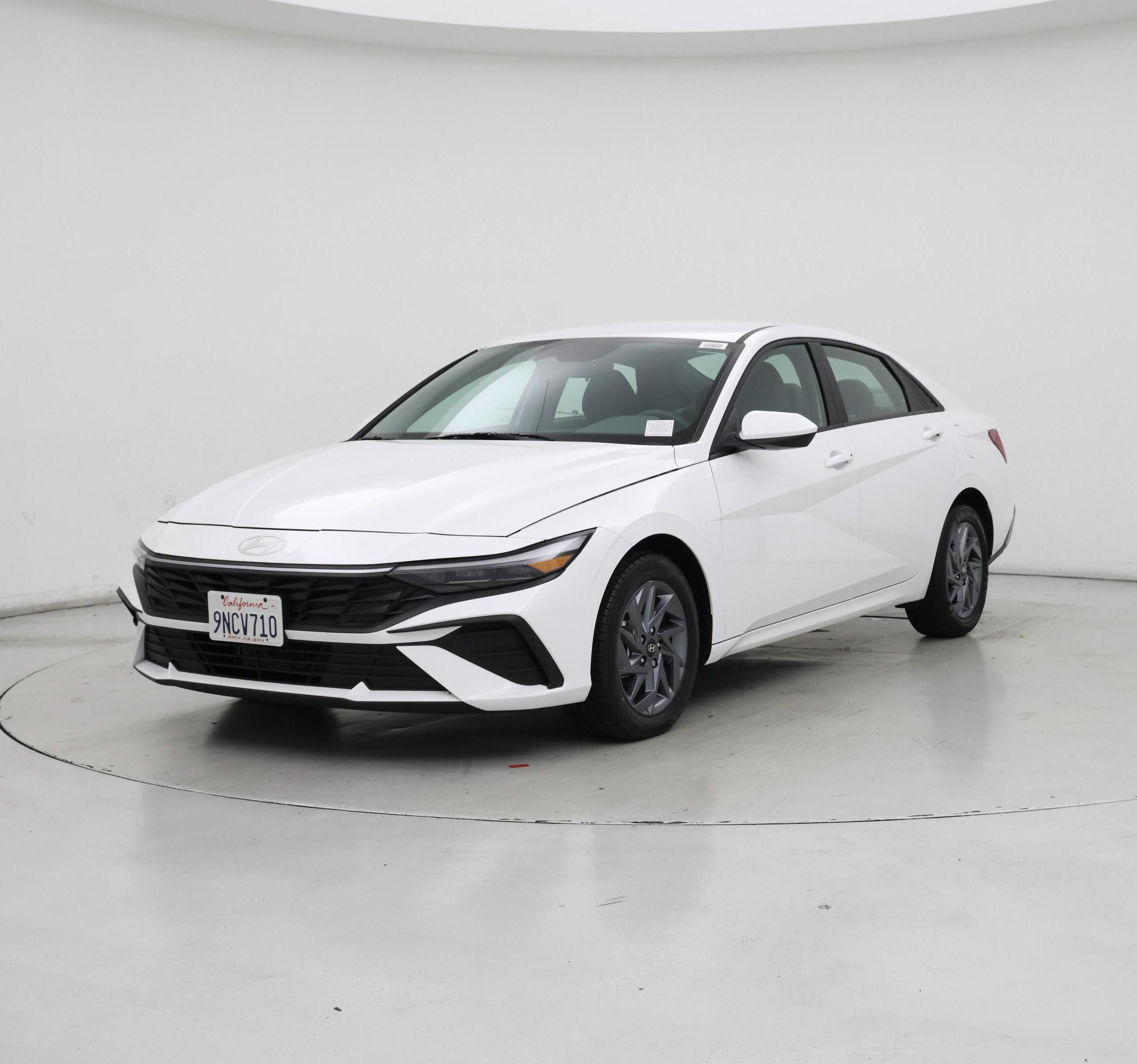 Thumbnail: 2024 Hyundai Elantra - 4