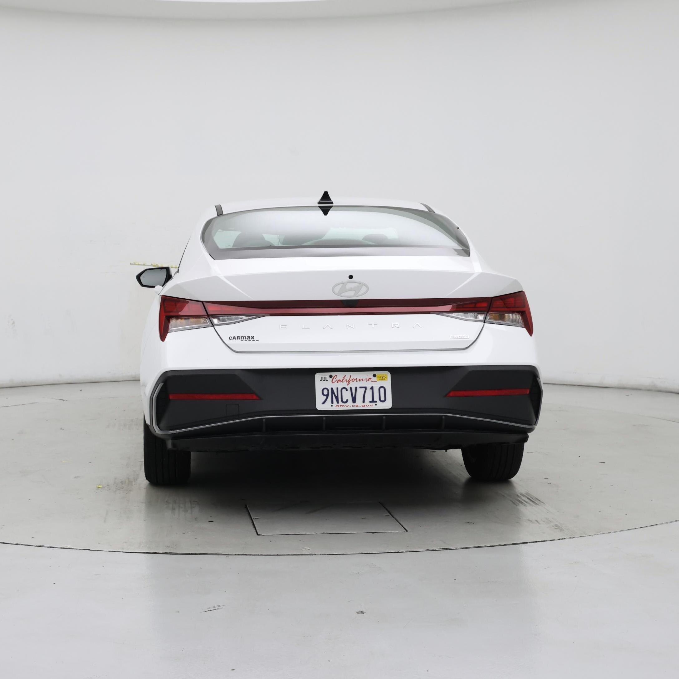 Thumbnail: 2024 Hyundai Elantra - 6