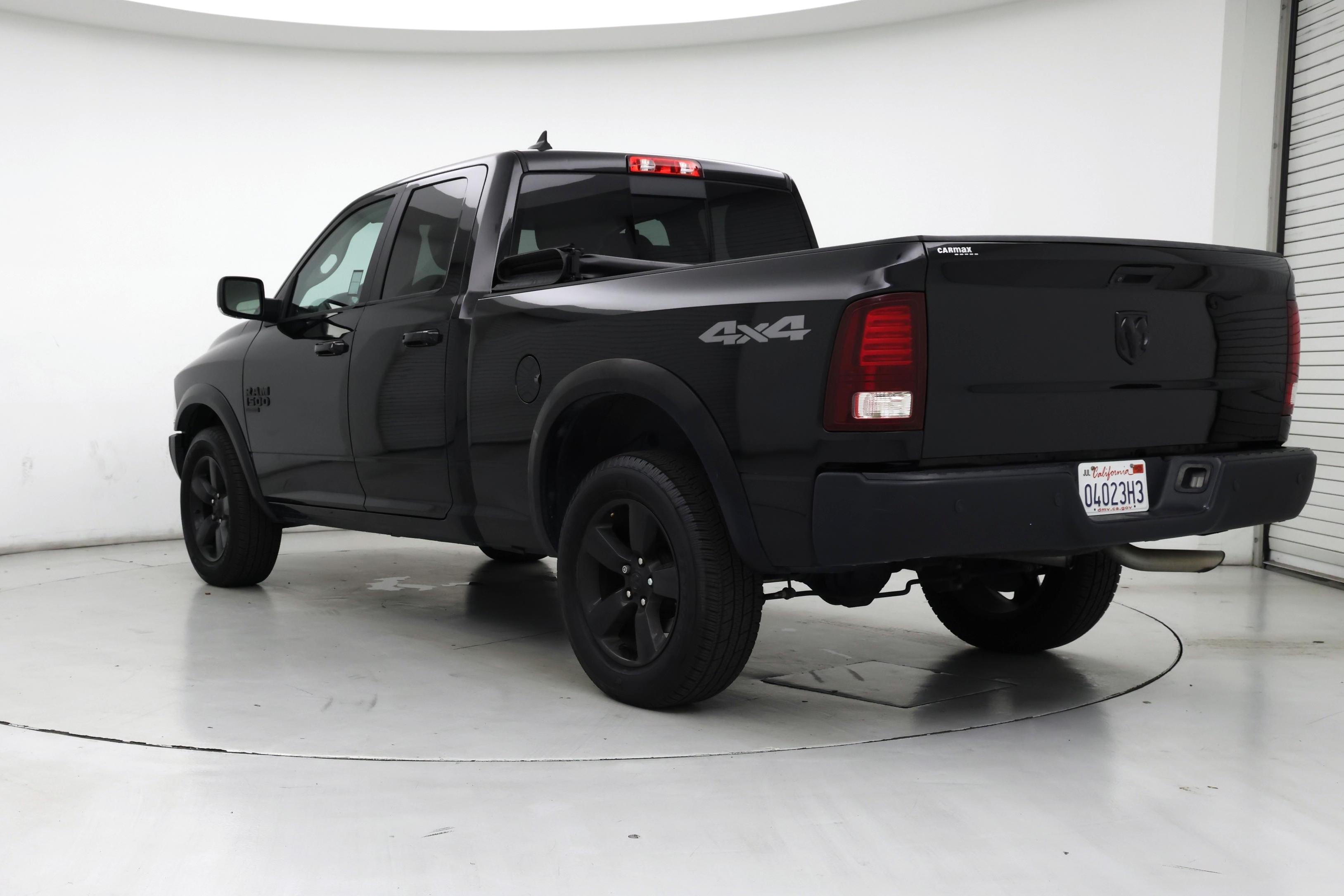 Thumbnail: 2019 RAM 1500 Classic - 2
