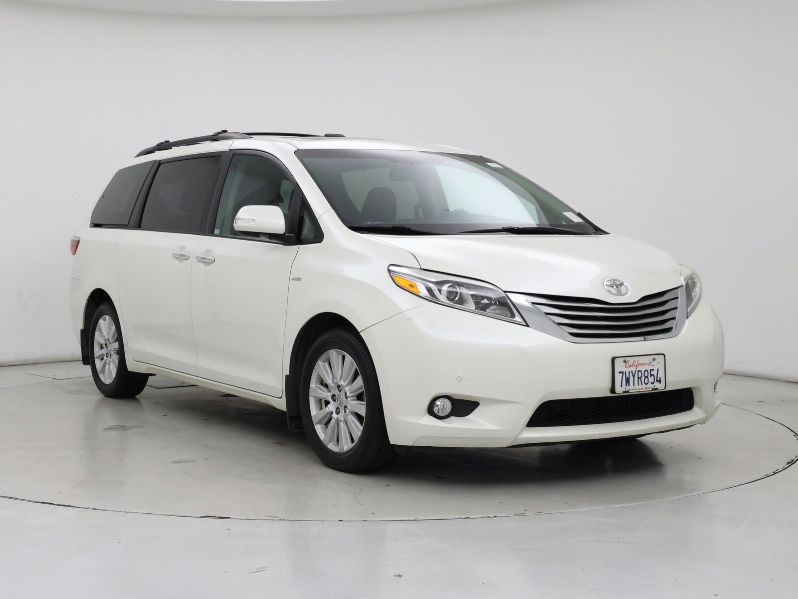 Image of 2017 Toyota Sienna Limited Premium