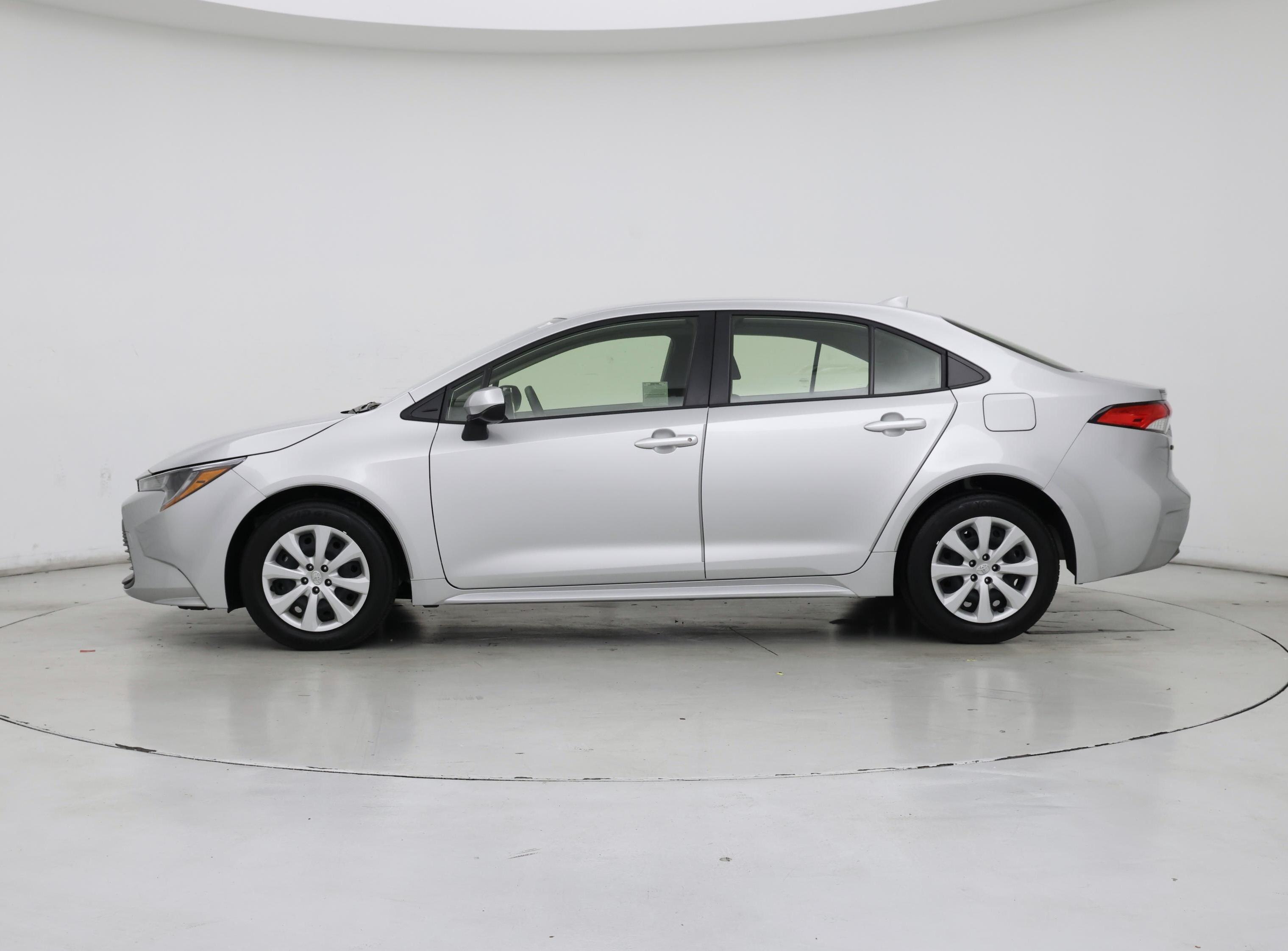 Thumbnail: 2024 Toyota Corolla - 3