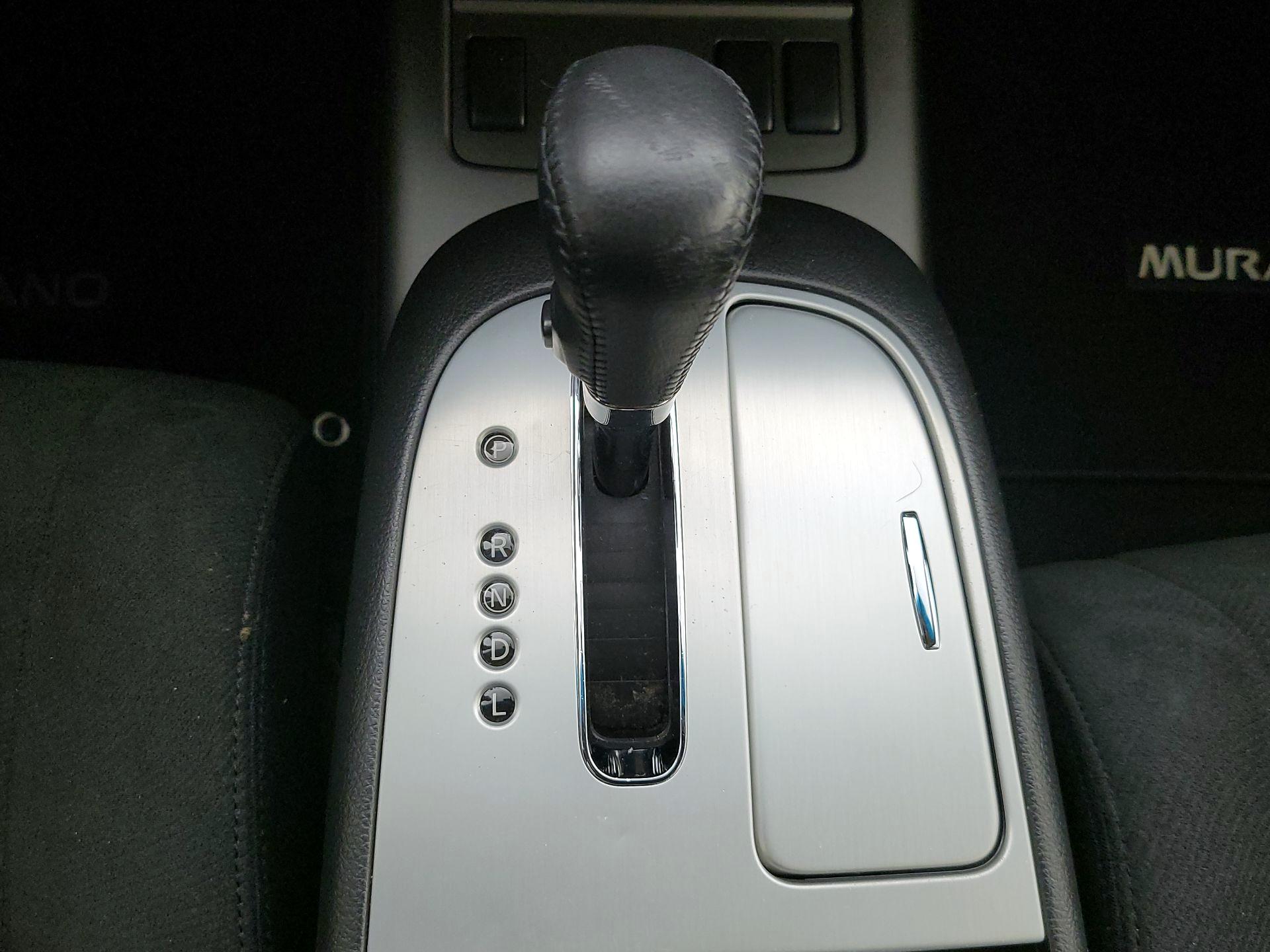 Thumbnail: 2013 Nissan Murano - 16