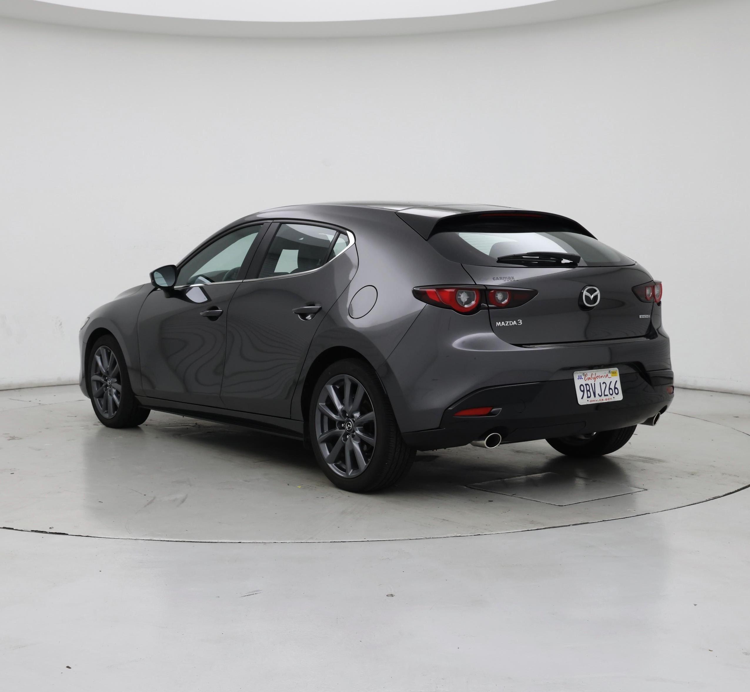 Thumbnail: 2022 Mazda Mazda3 - 2