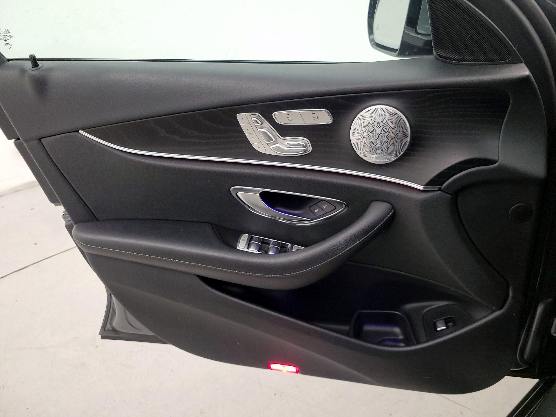 Thumbnail: 2019 Mercedes-Benz E-Class - 12