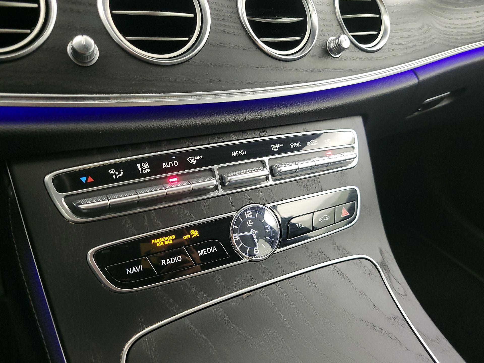 Thumbnail: 2019 Mercedes-Benz E-Class - 17