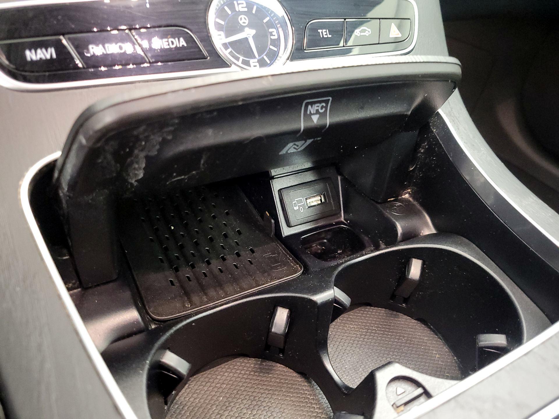 Thumbnail: 2019 Mercedes-Benz E-Class - 19