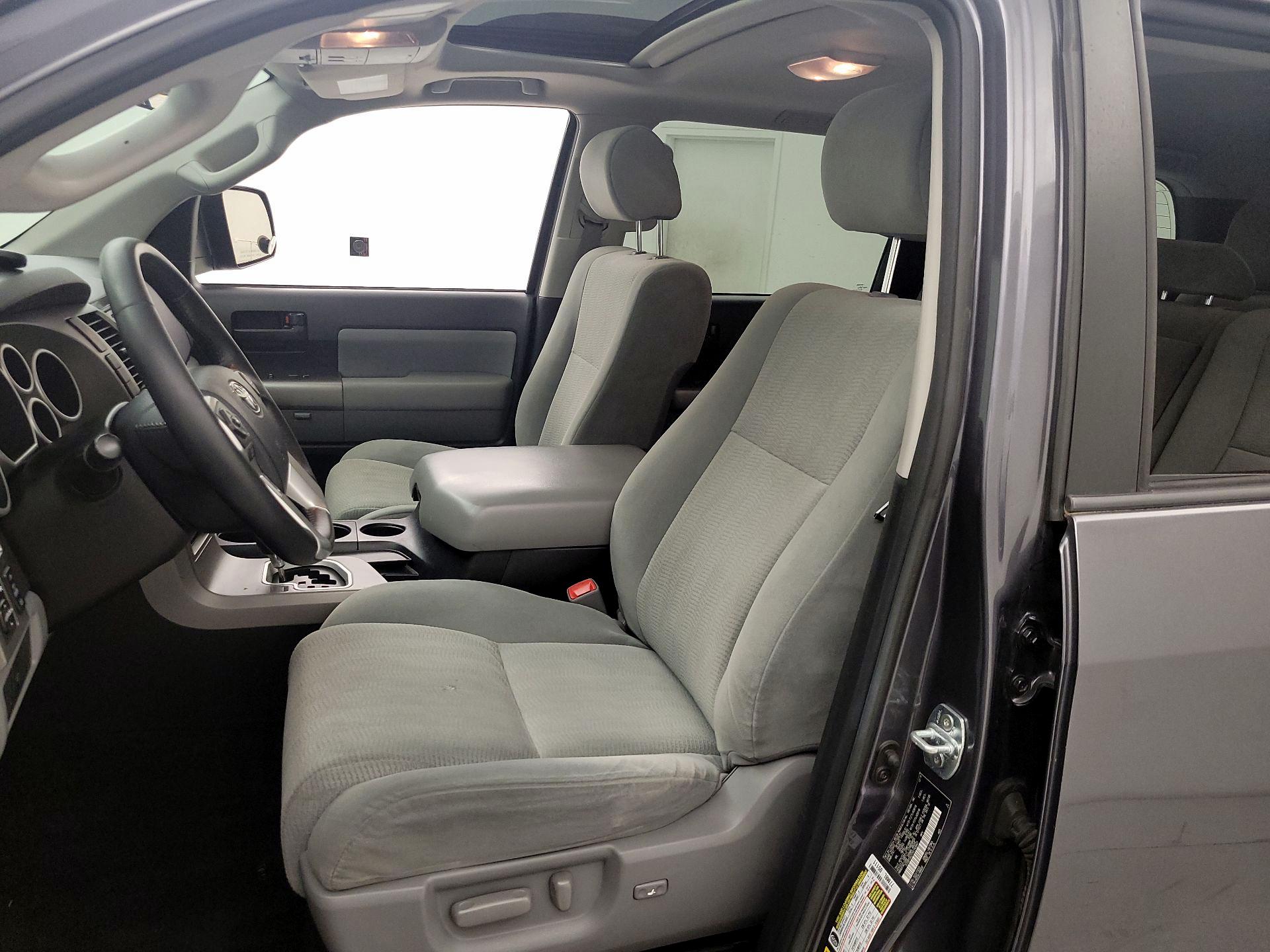 Thumbnail: 2017 Toyota Sequoia - 11