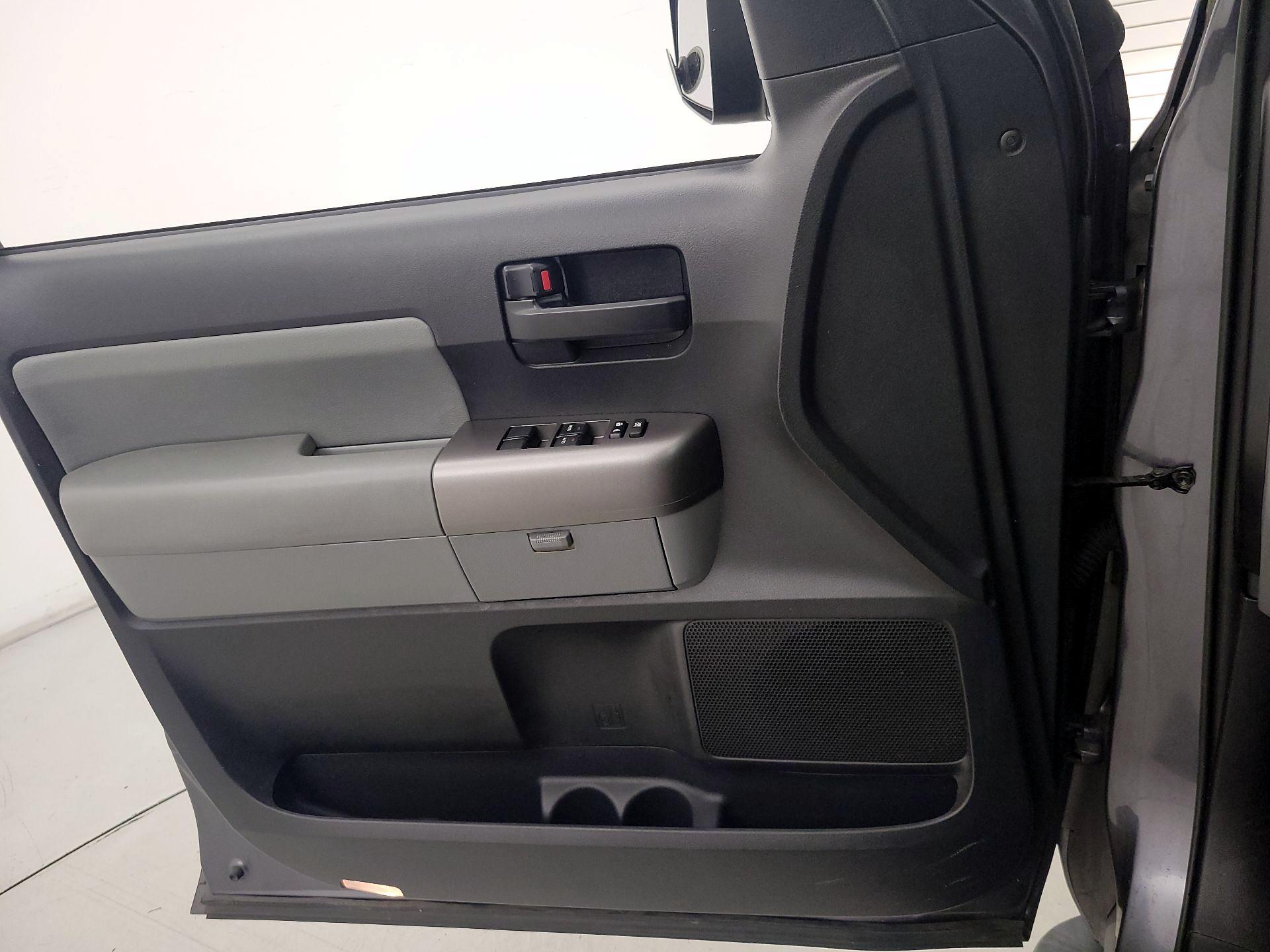 Thumbnail: 2017 Toyota Sequoia - 12