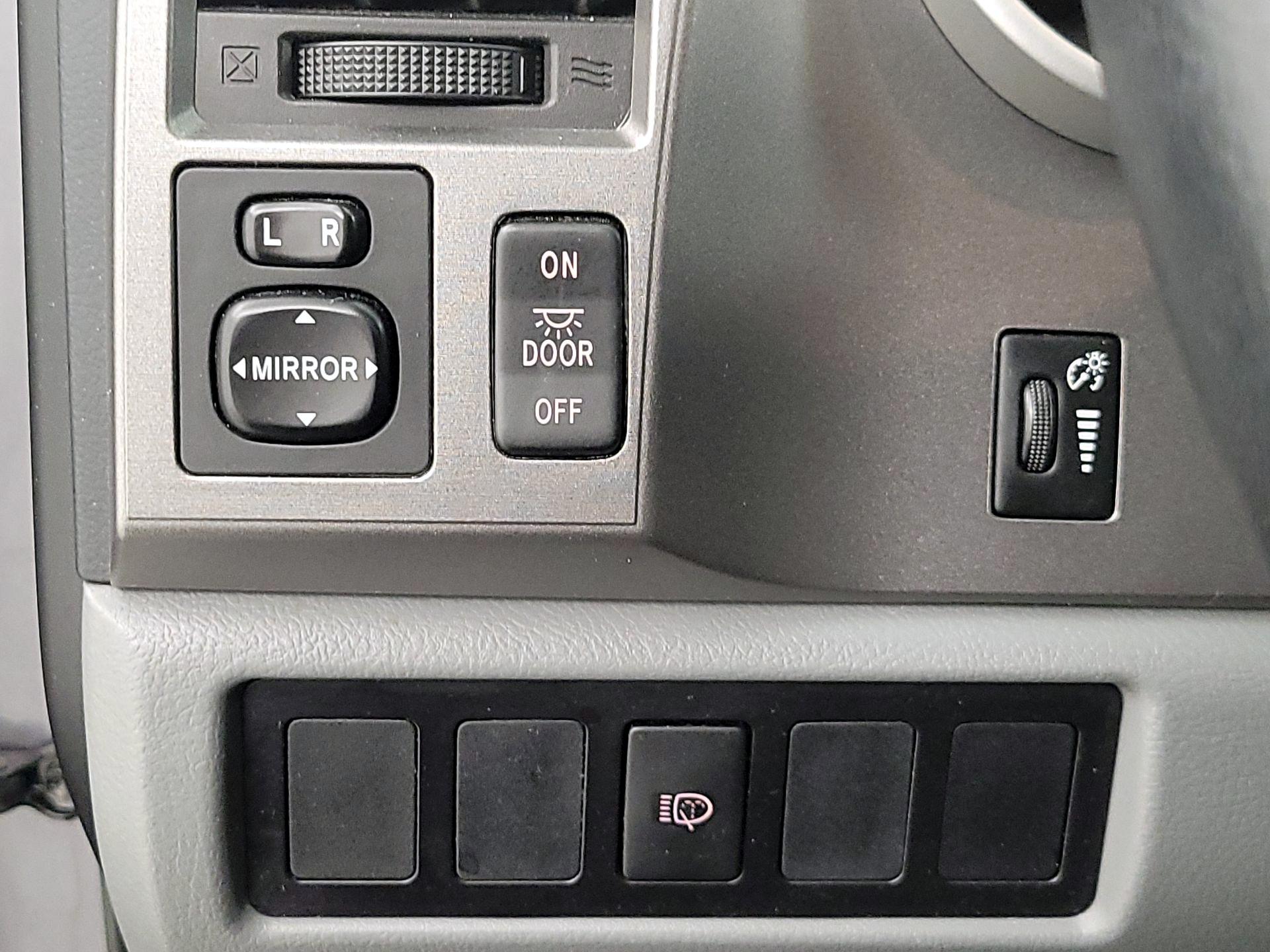 Thumbnail: 2017 Toyota Sequoia - 13