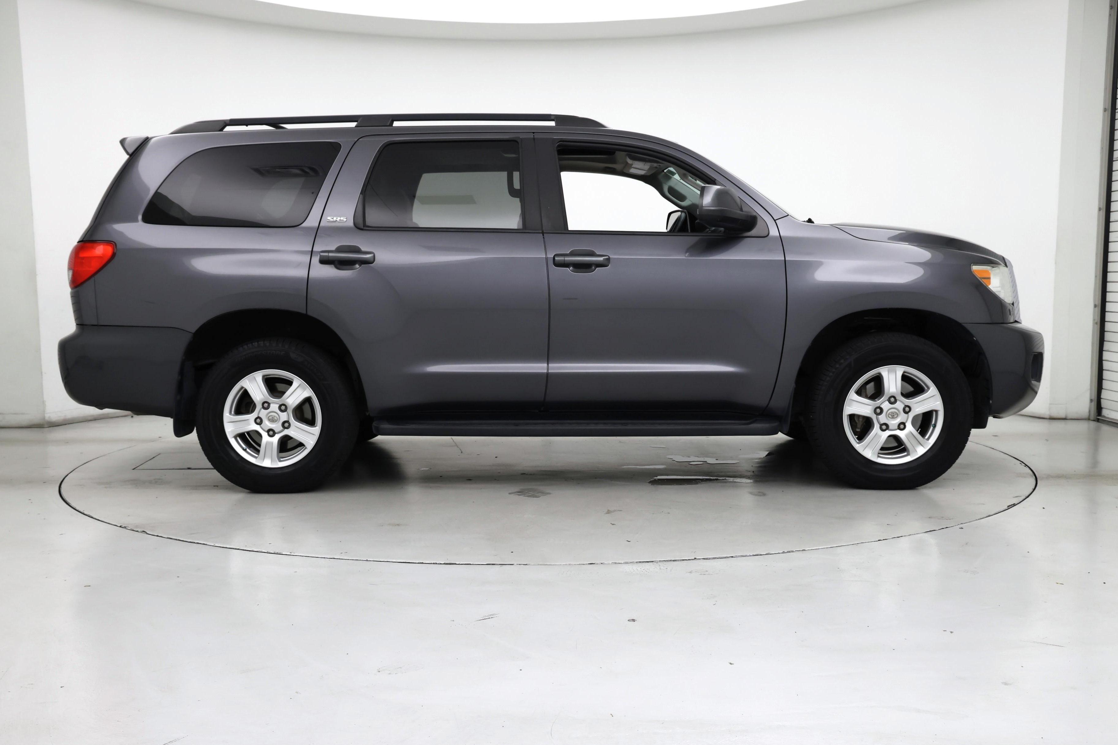 Thumbnail: 2017 Toyota Sequoia - 7