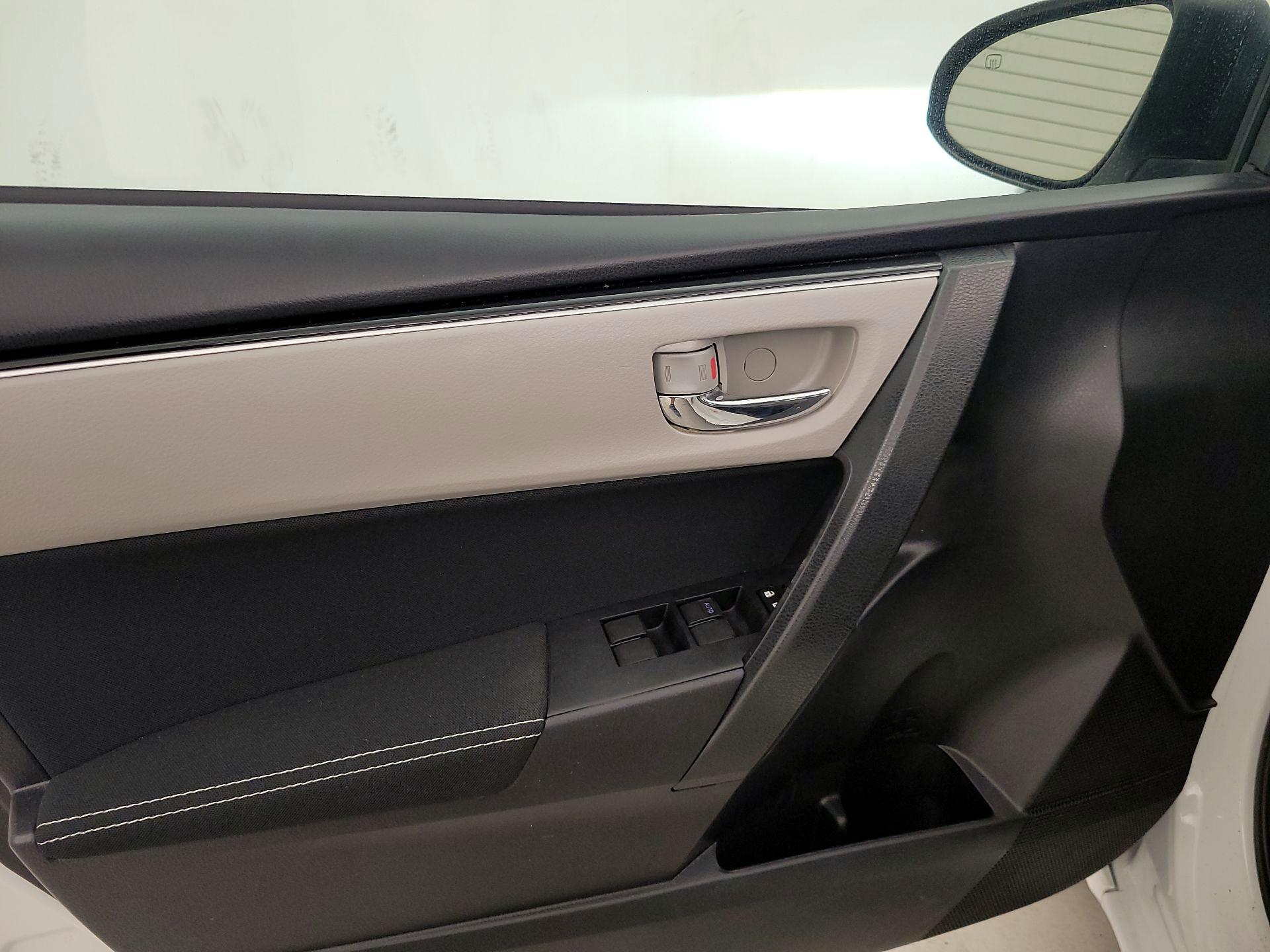 Thumbnail: 2019 Toyota Corolla - 12