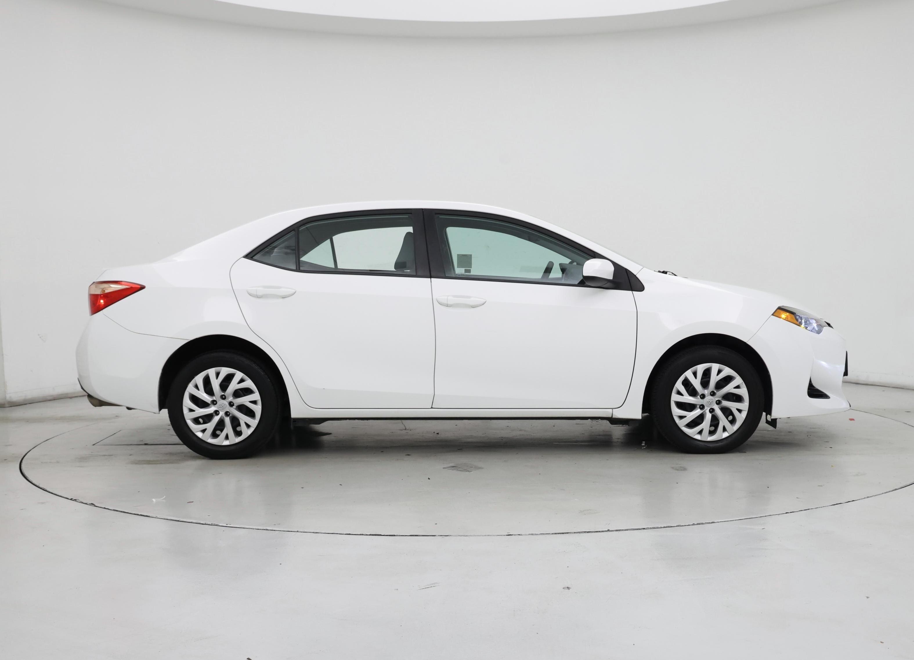 Thumbnail: 2019 Toyota Corolla - 7
