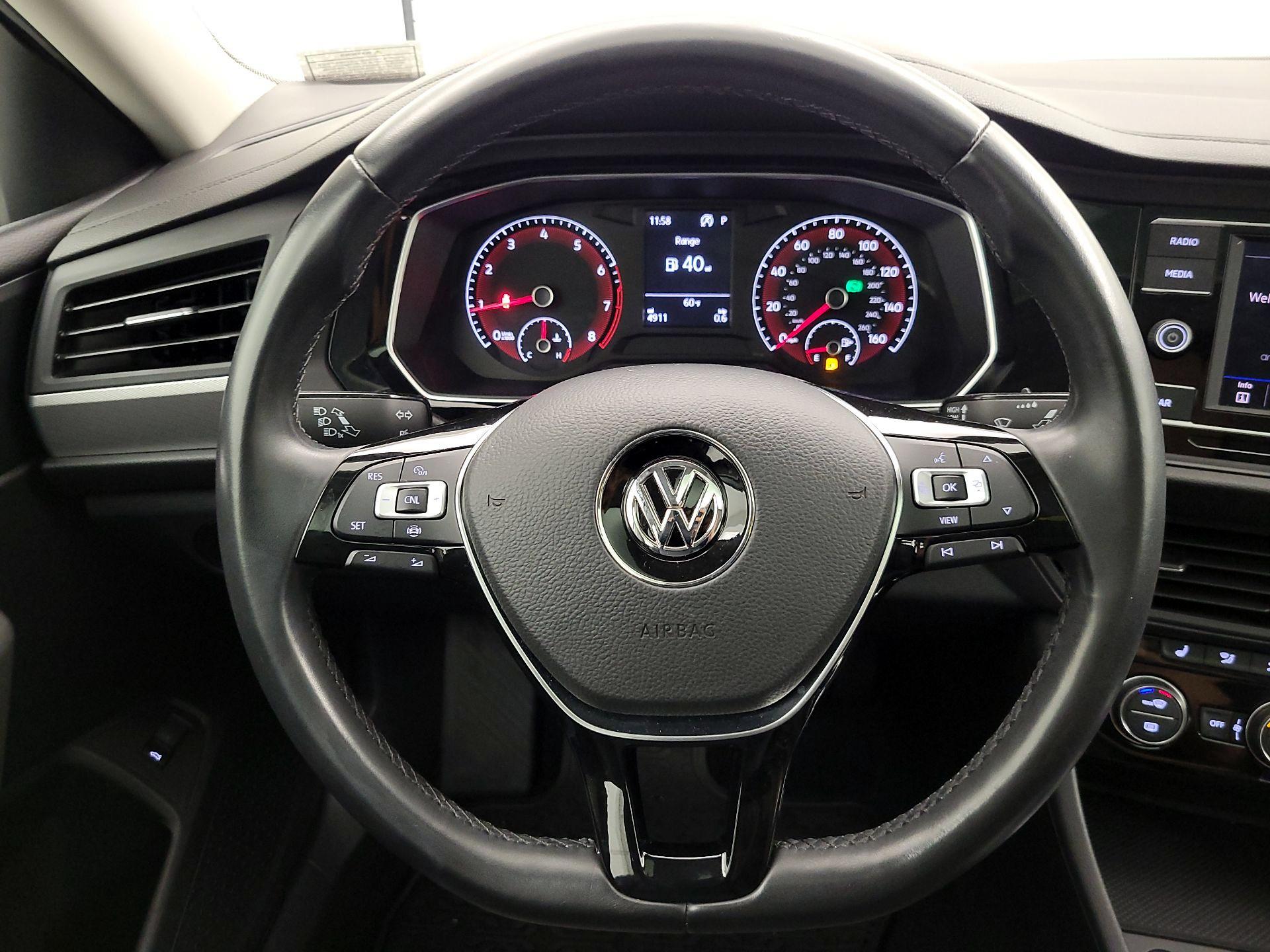 Thumbnail: 2019 Volkswagen Jetta - 10