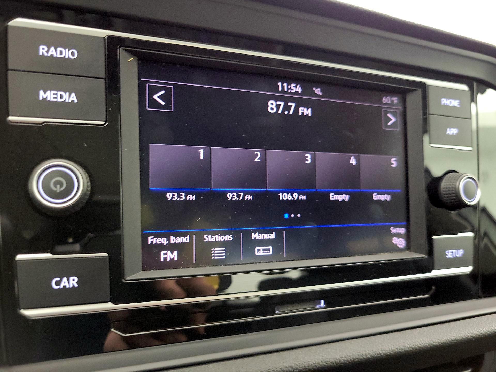Thumbnail: 2019 Volkswagen Jetta - 15