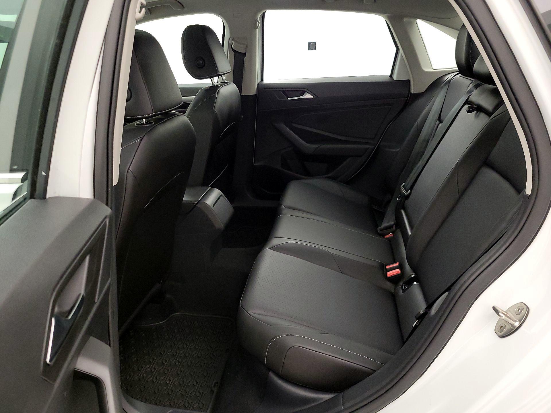 Thumbnail: 2019 Volkswagen Jetta - 19