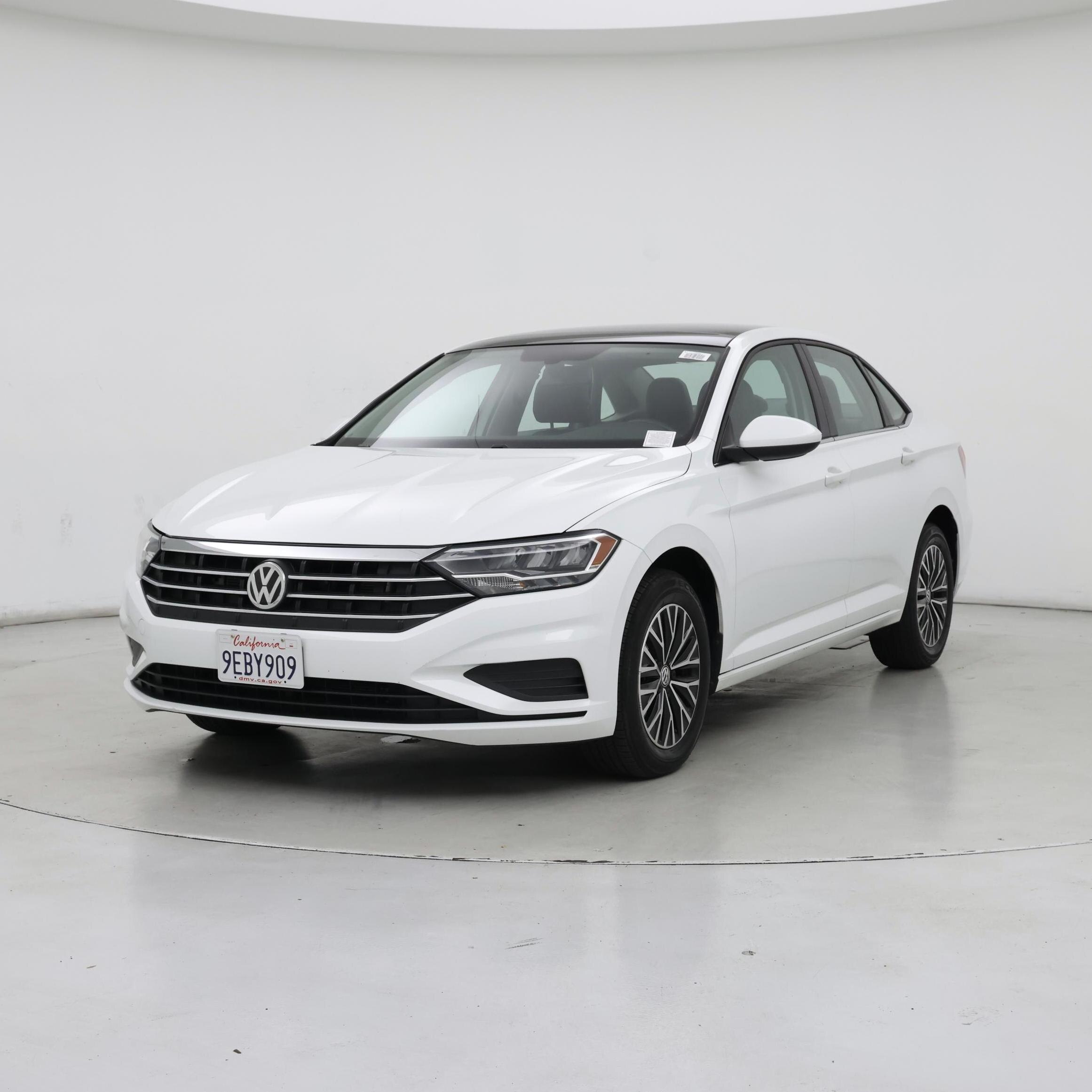 Thumbnail: 2019 Volkswagen Jetta - 4