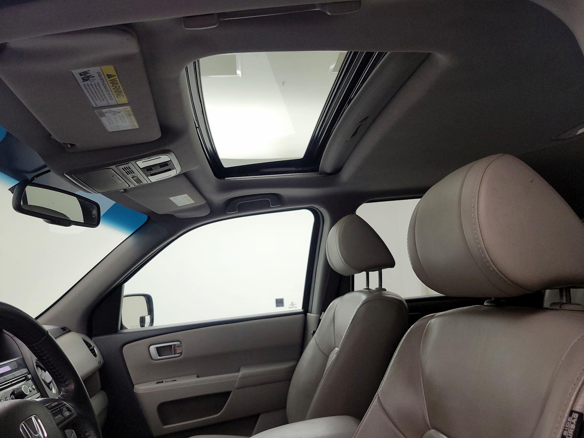 Thumbnail: 2015 Honda Pilot - 19