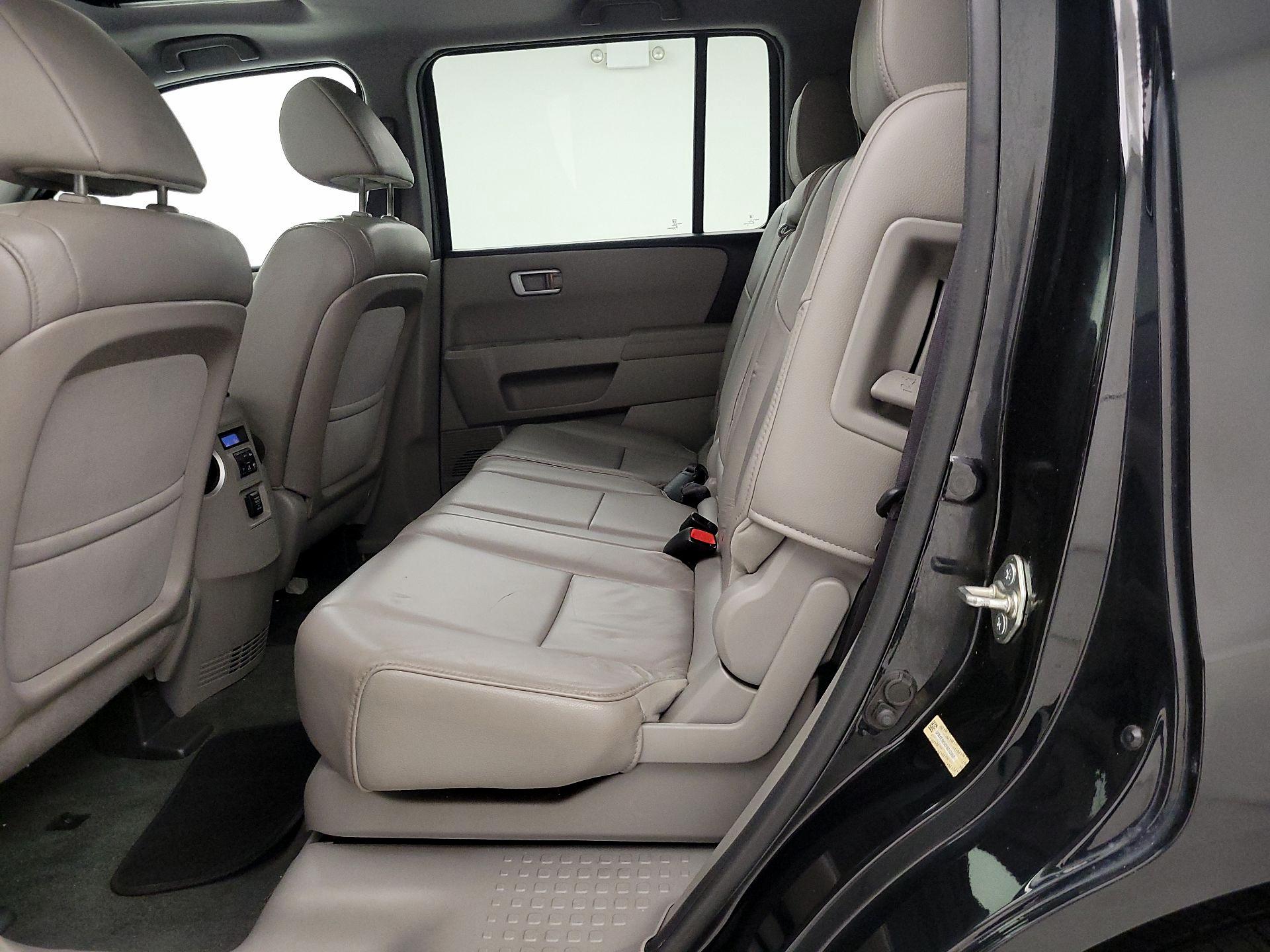 Thumbnail: 2015 Honda Pilot - 20