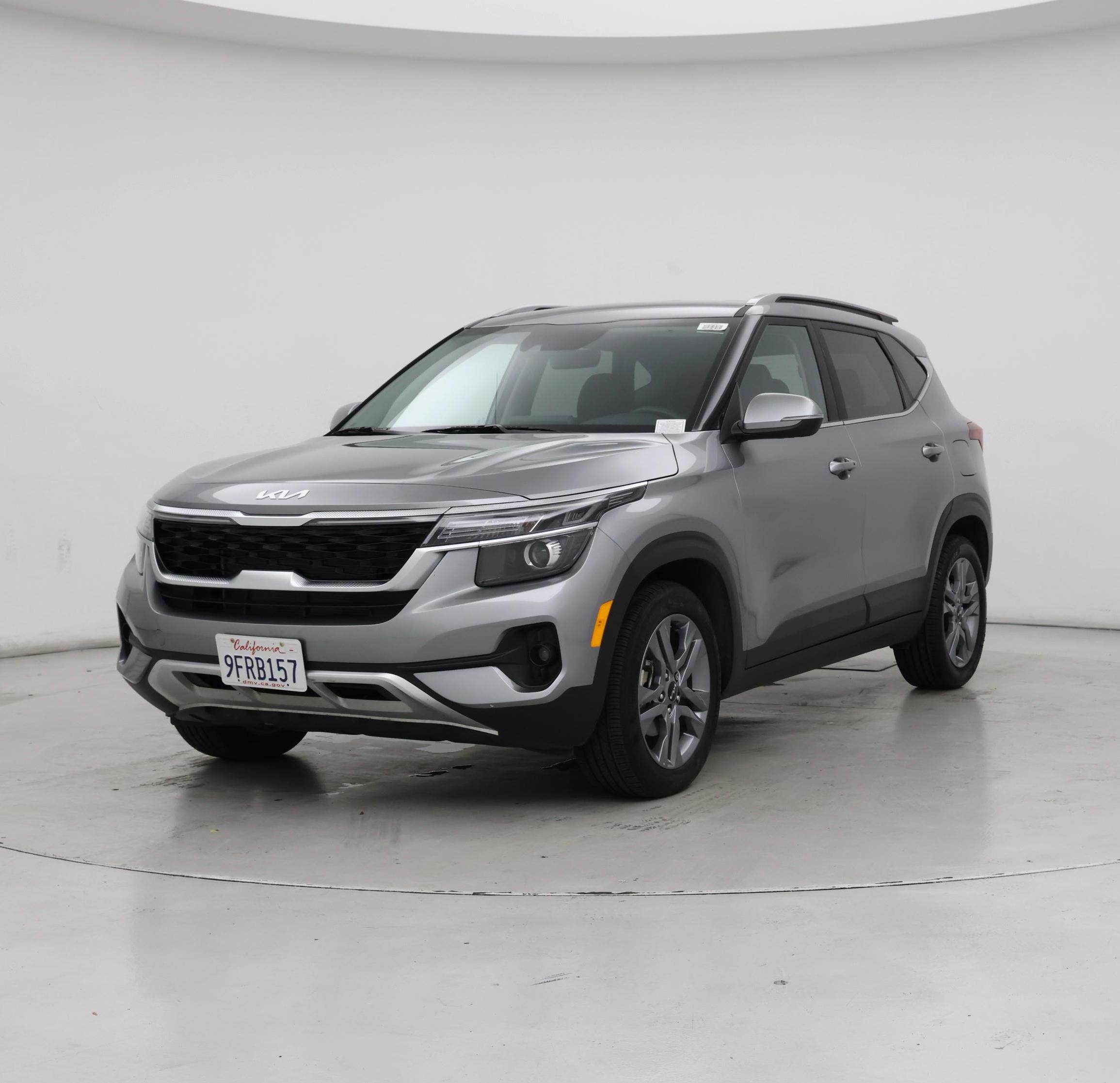 Thumbnail: 2023 Kia Seltos - 4