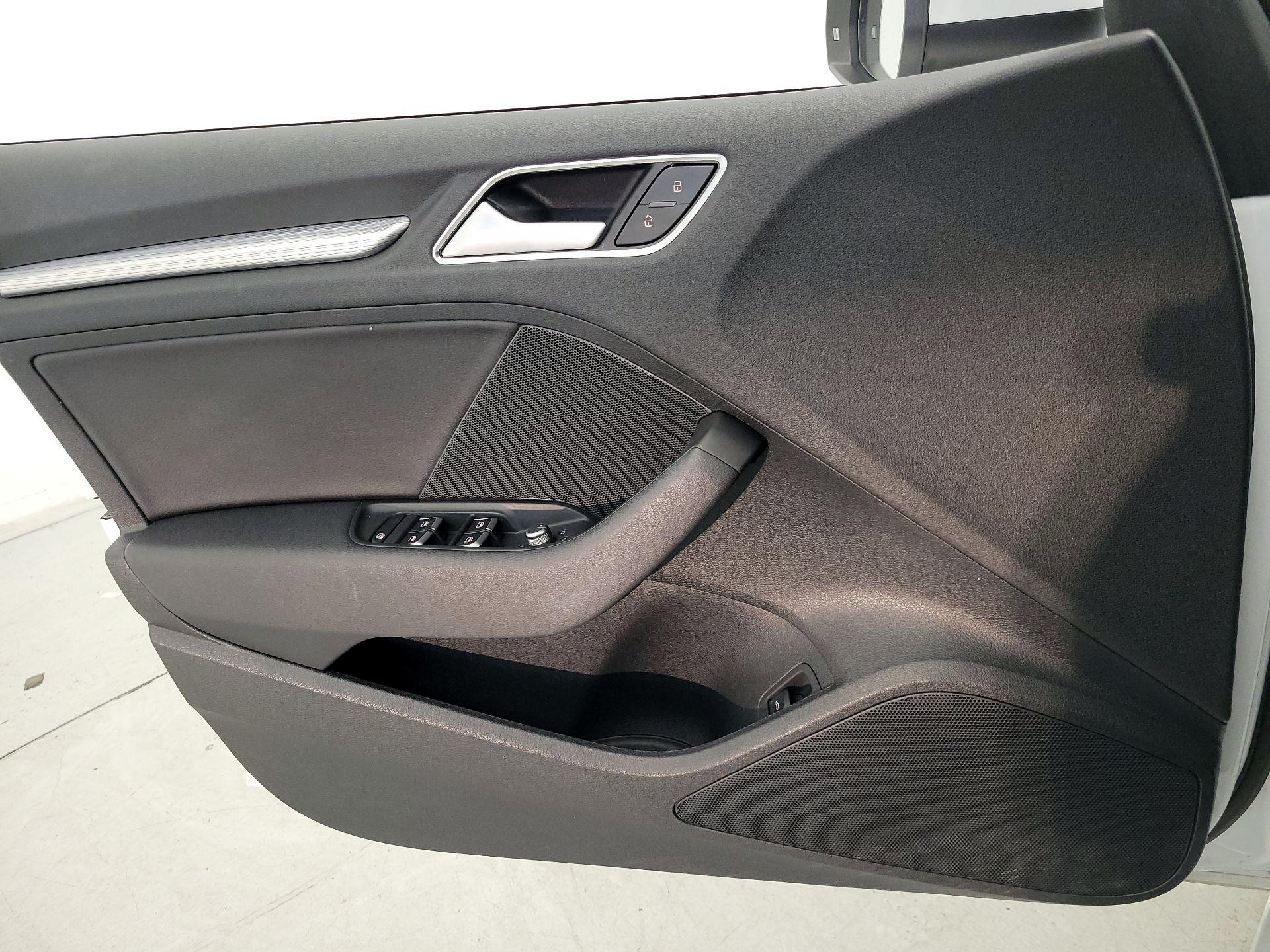 Thumbnail: 2016 Audi A3 - 12