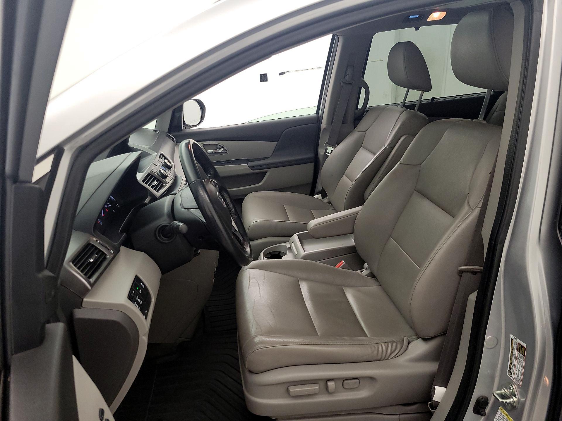 Thumbnail: 2014 Honda Odyssey - 11