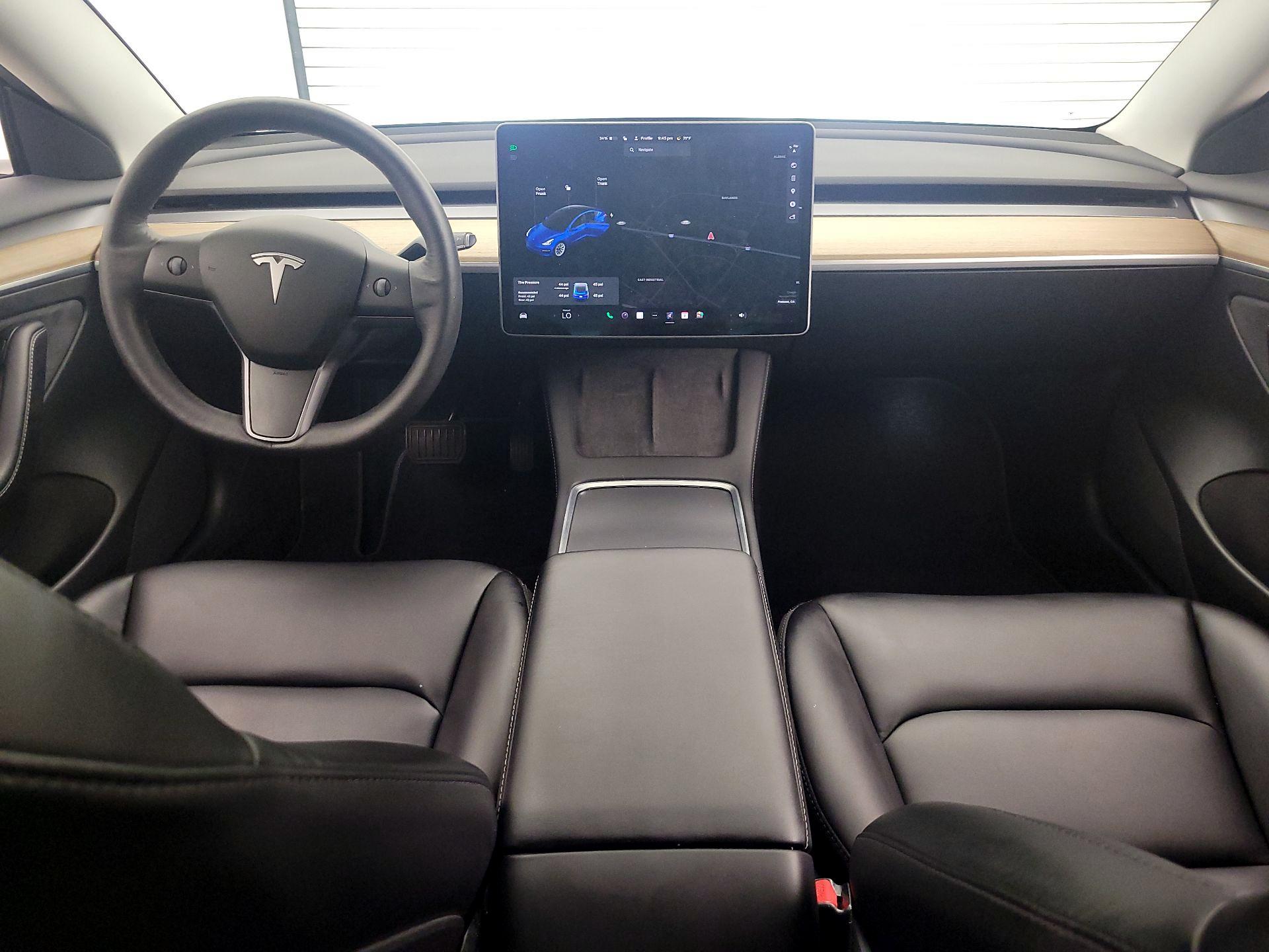 Thumbnail: 2021 Tesla Model 3 - 9