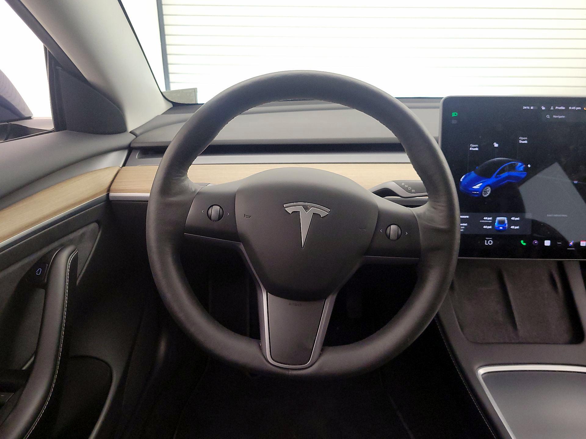 Thumbnail: 2021 Tesla Model 3 - 10