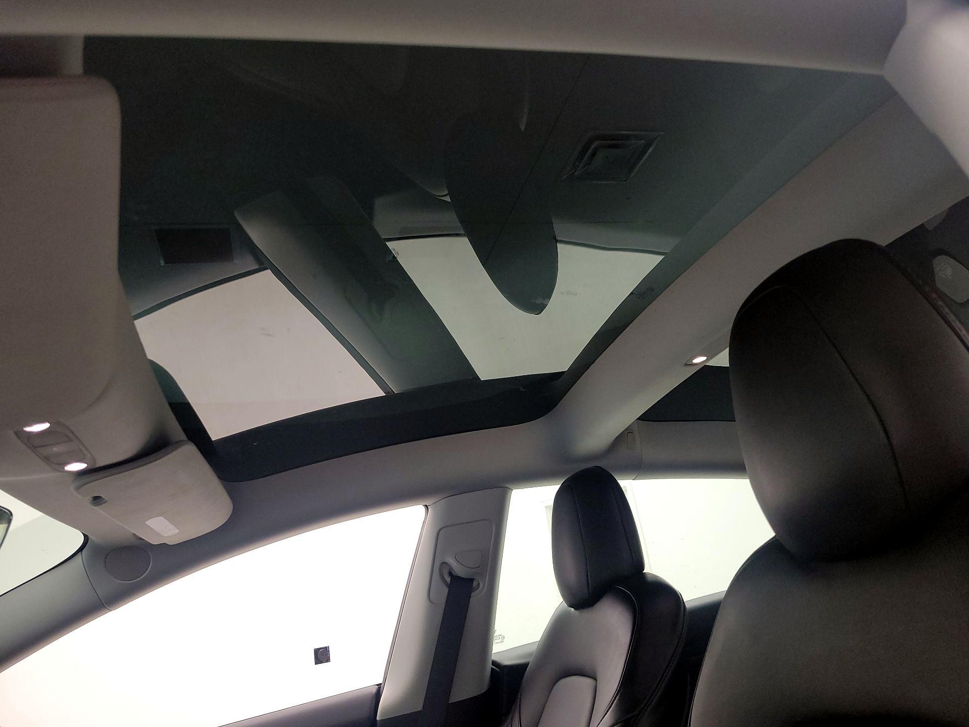 Thumbnail: 2021 Tesla Model 3 - 18