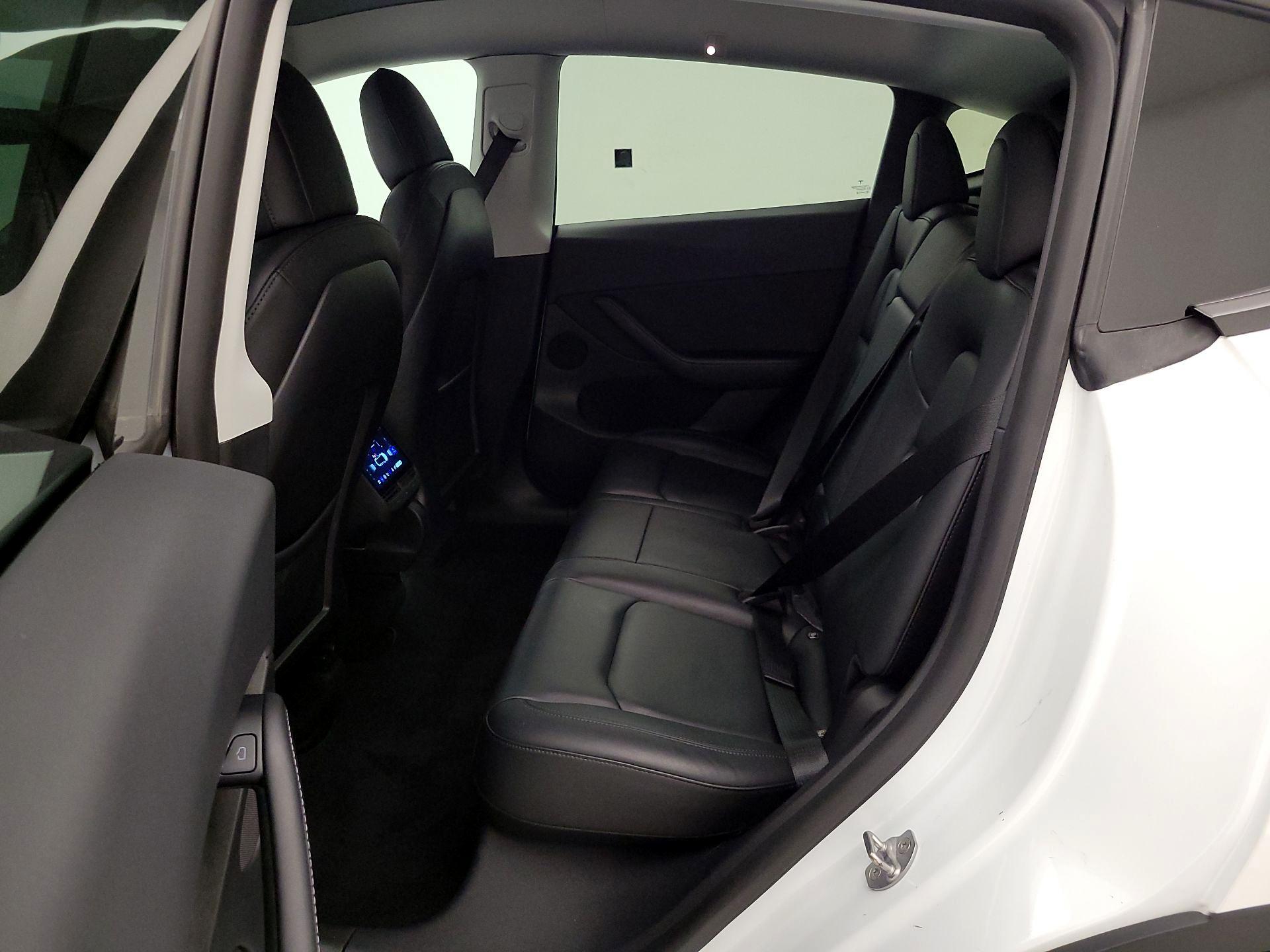 Thumbnail: 2022 Tesla Model Y - 18