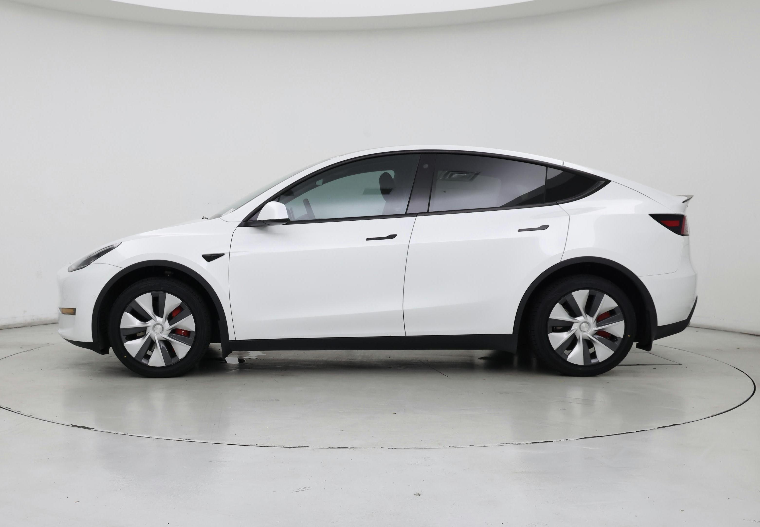 Thumbnail: 2022 Tesla Model Y - 3
