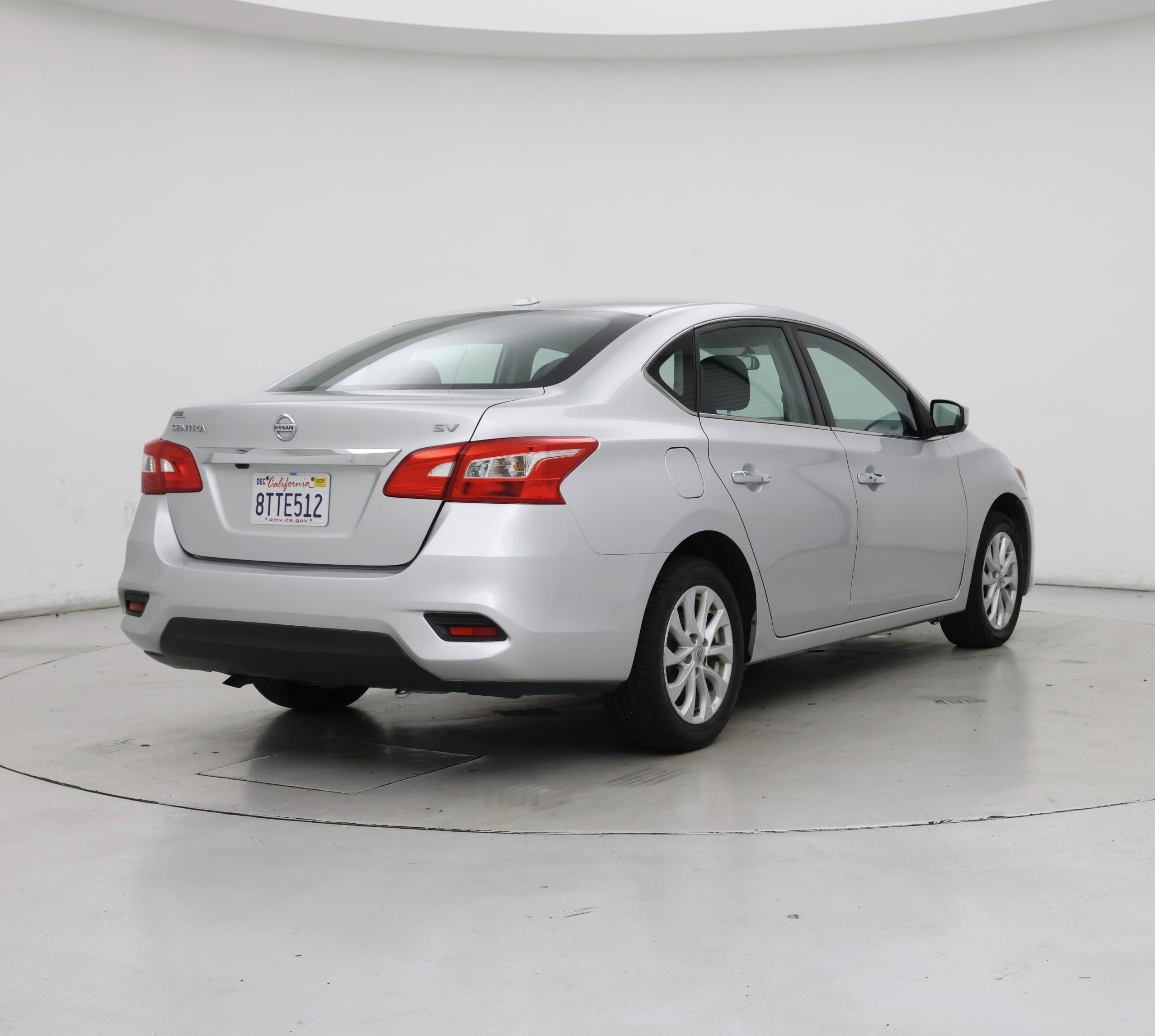 Thumbnail: 2019 Nissan Sentra - 8