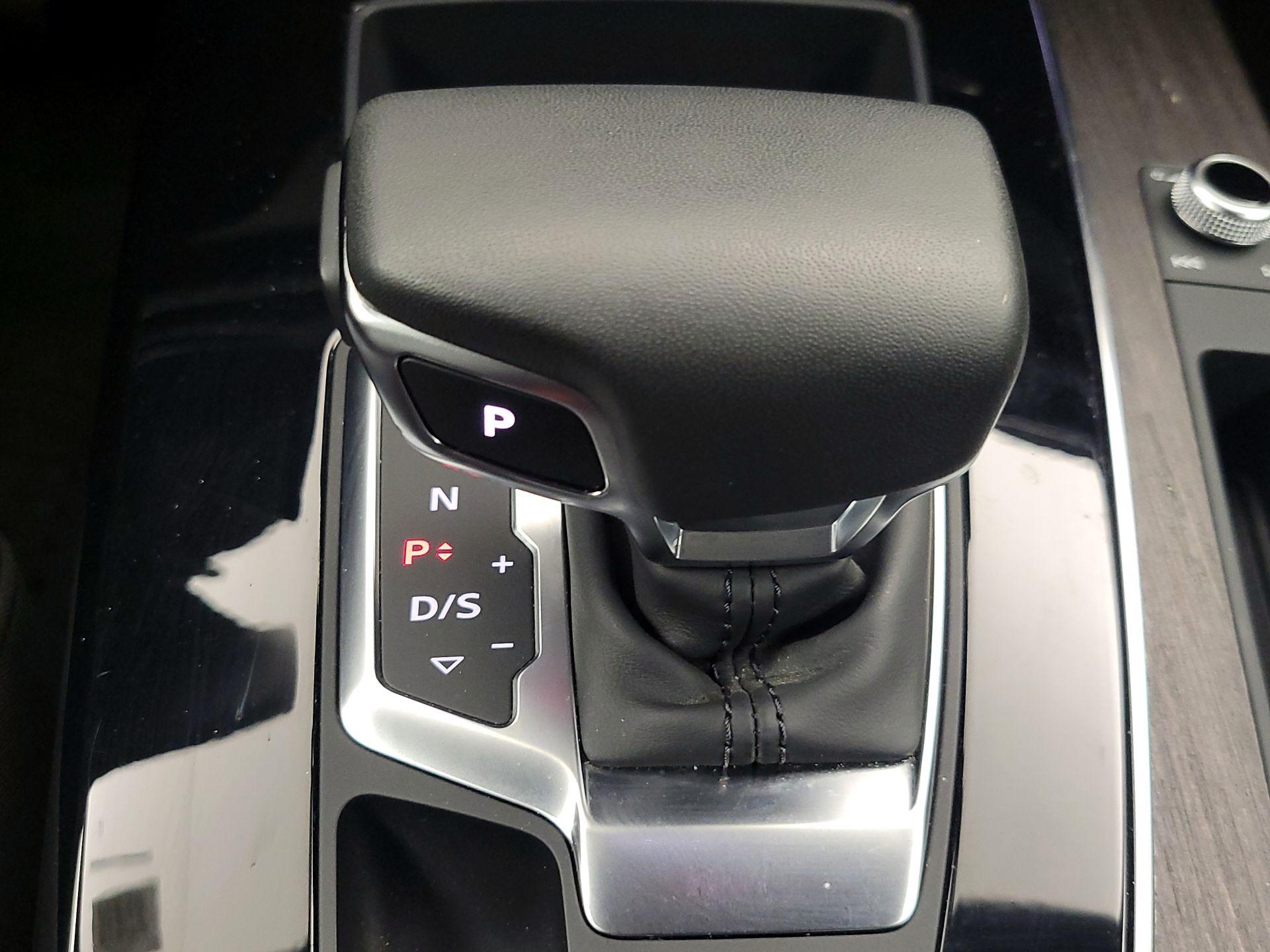 Thumbnail: 2023 Audi Q5 - 18