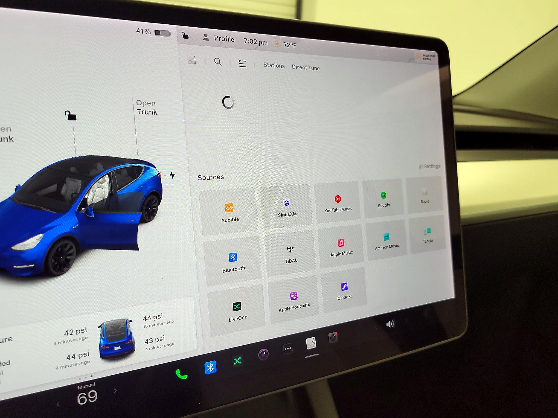 Thumbnail: 2022 Tesla Model Y - 15