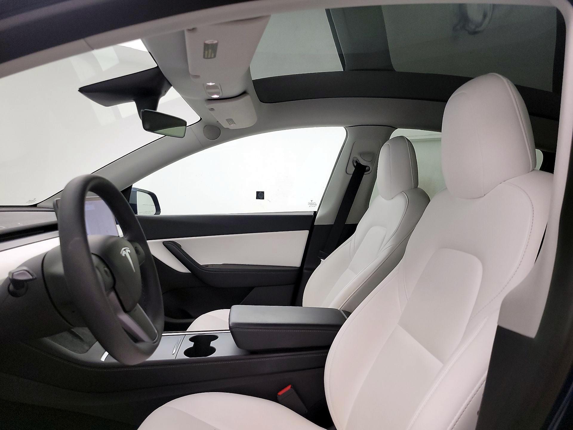 Thumbnail: 2022 Tesla Model Y - 19
