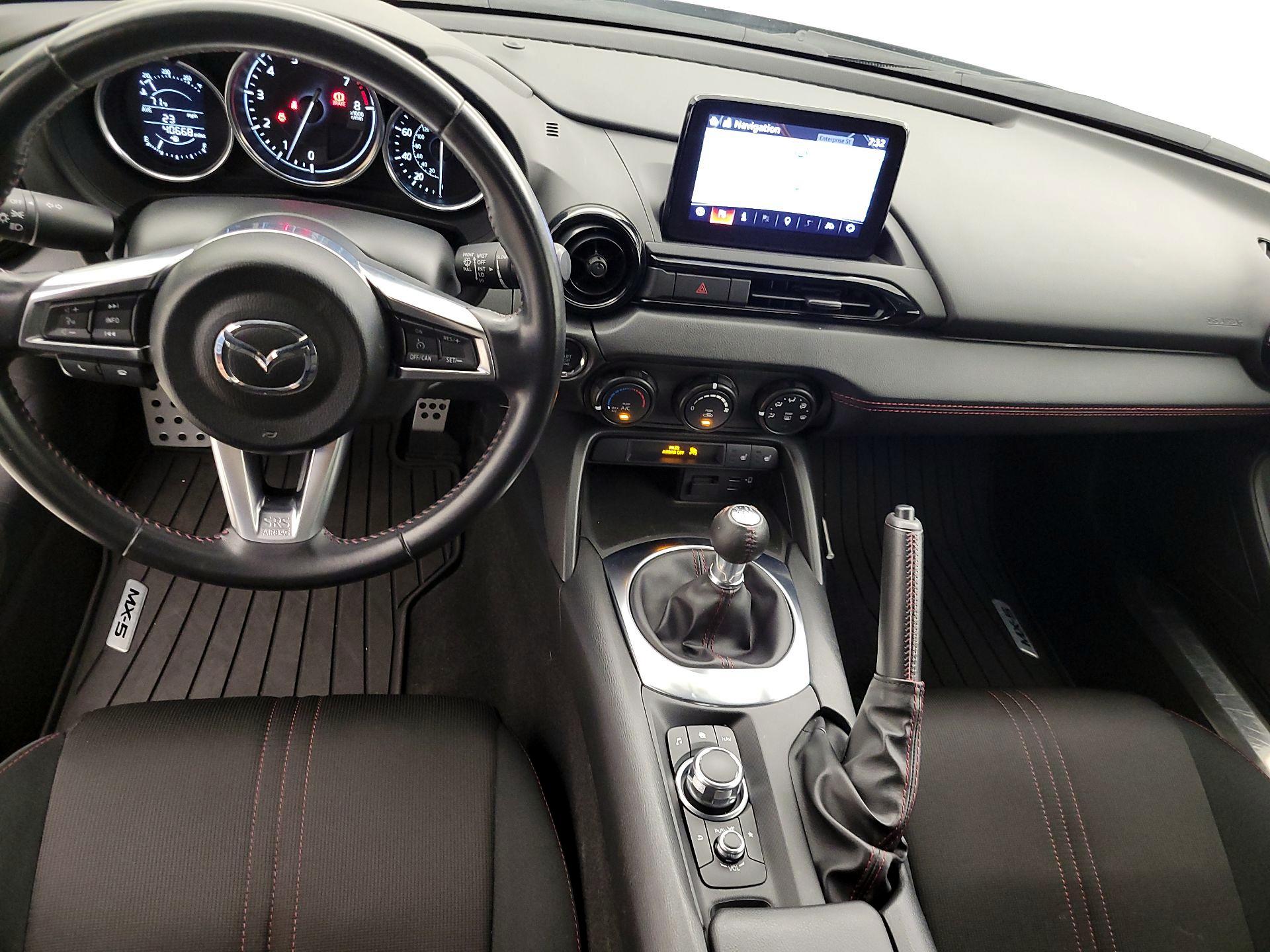 Thumbnail: 2019 Mazda MX-5 Miata - 9
