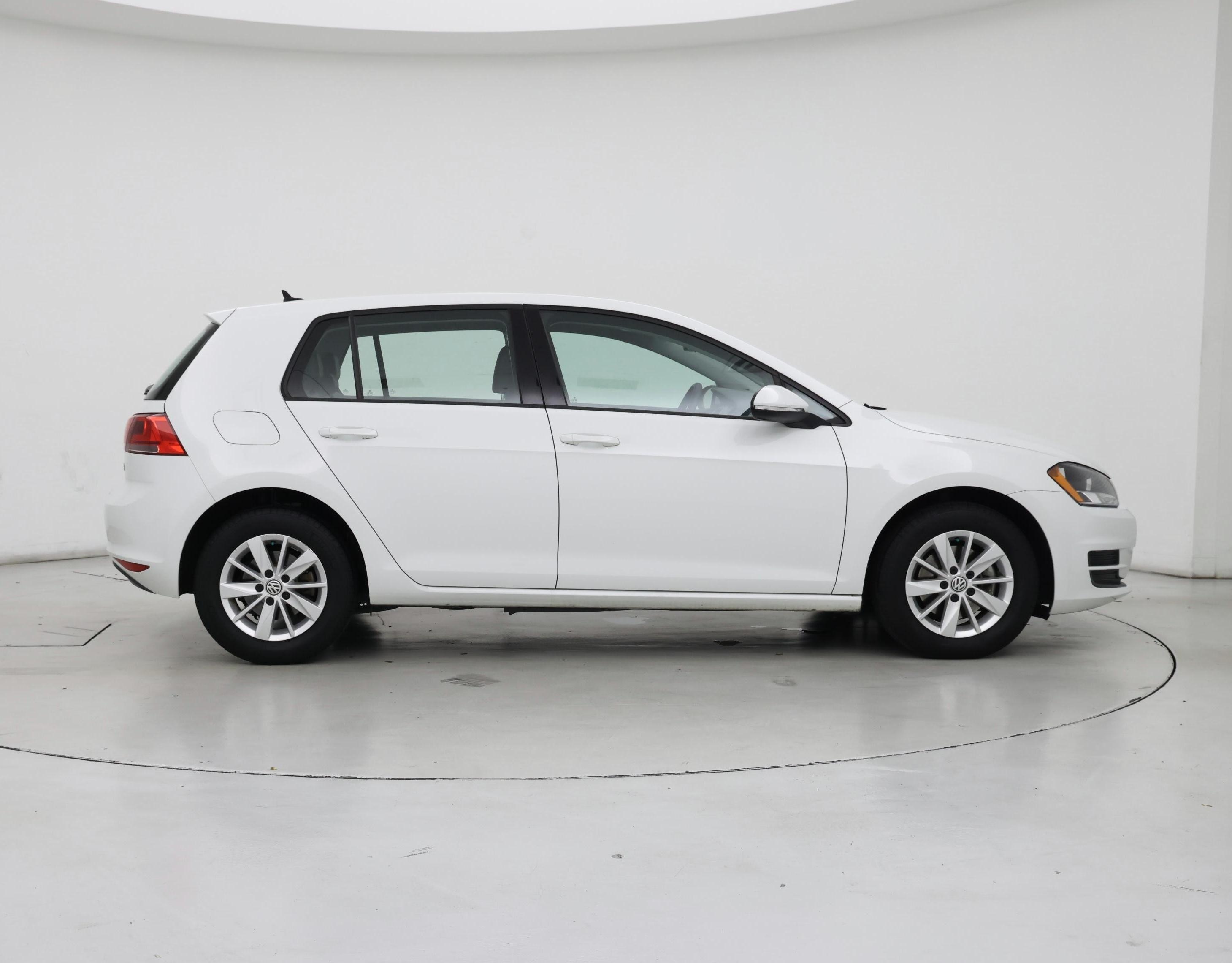 Thumbnail: 2015 Volkswagen Golf - 7