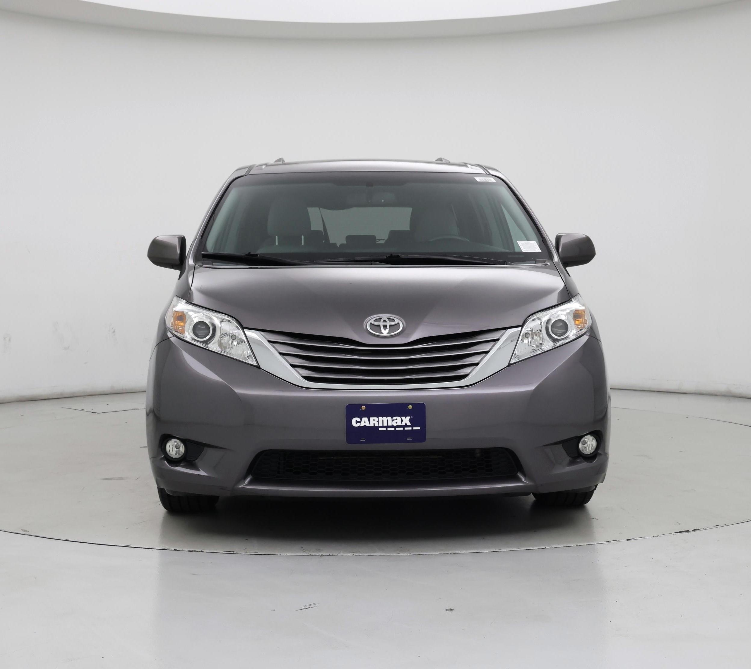 Thumbnail: 2015 Toyota Sienna - 5