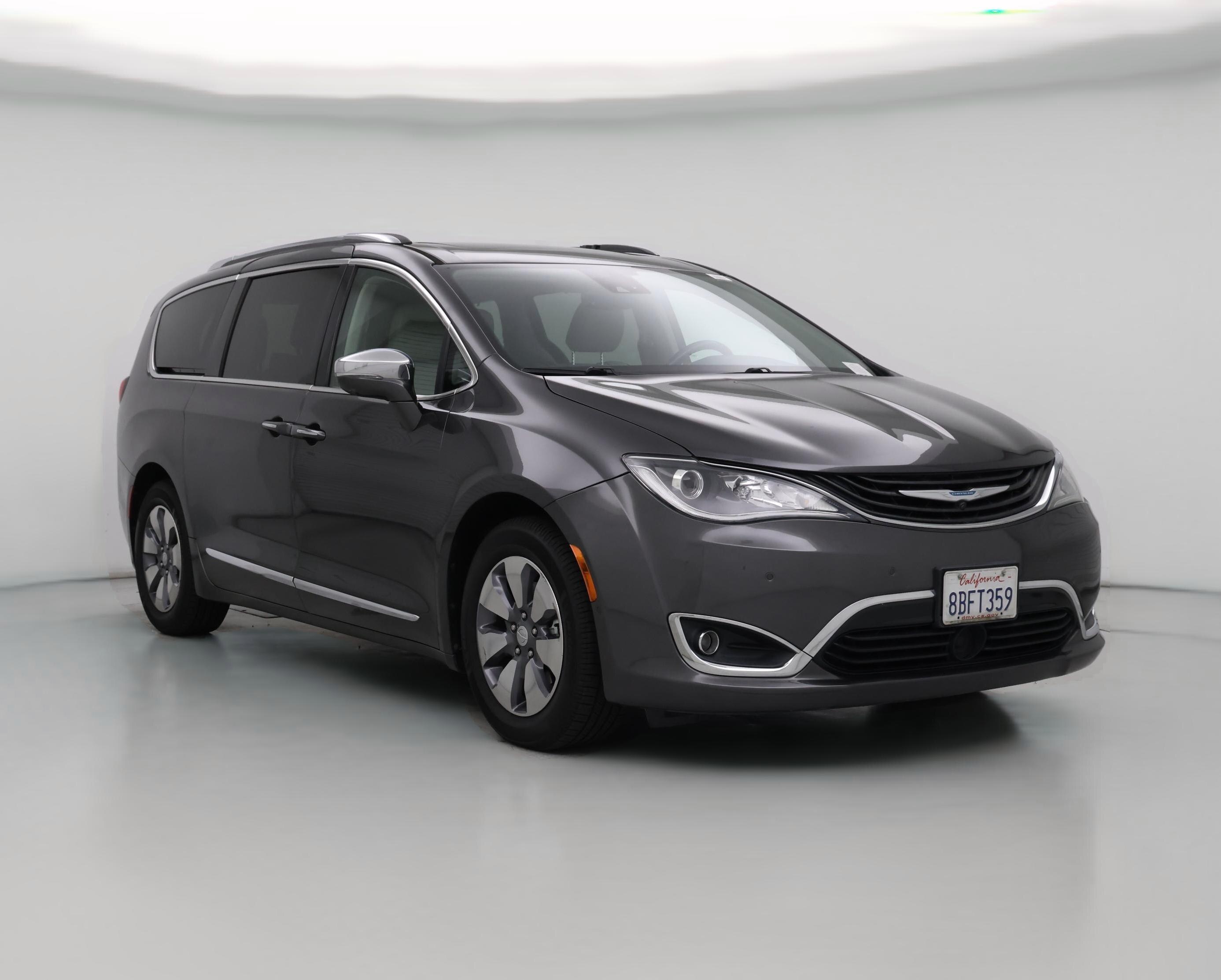 Thumbnail: 2018 Chrysler Pacifica - 1