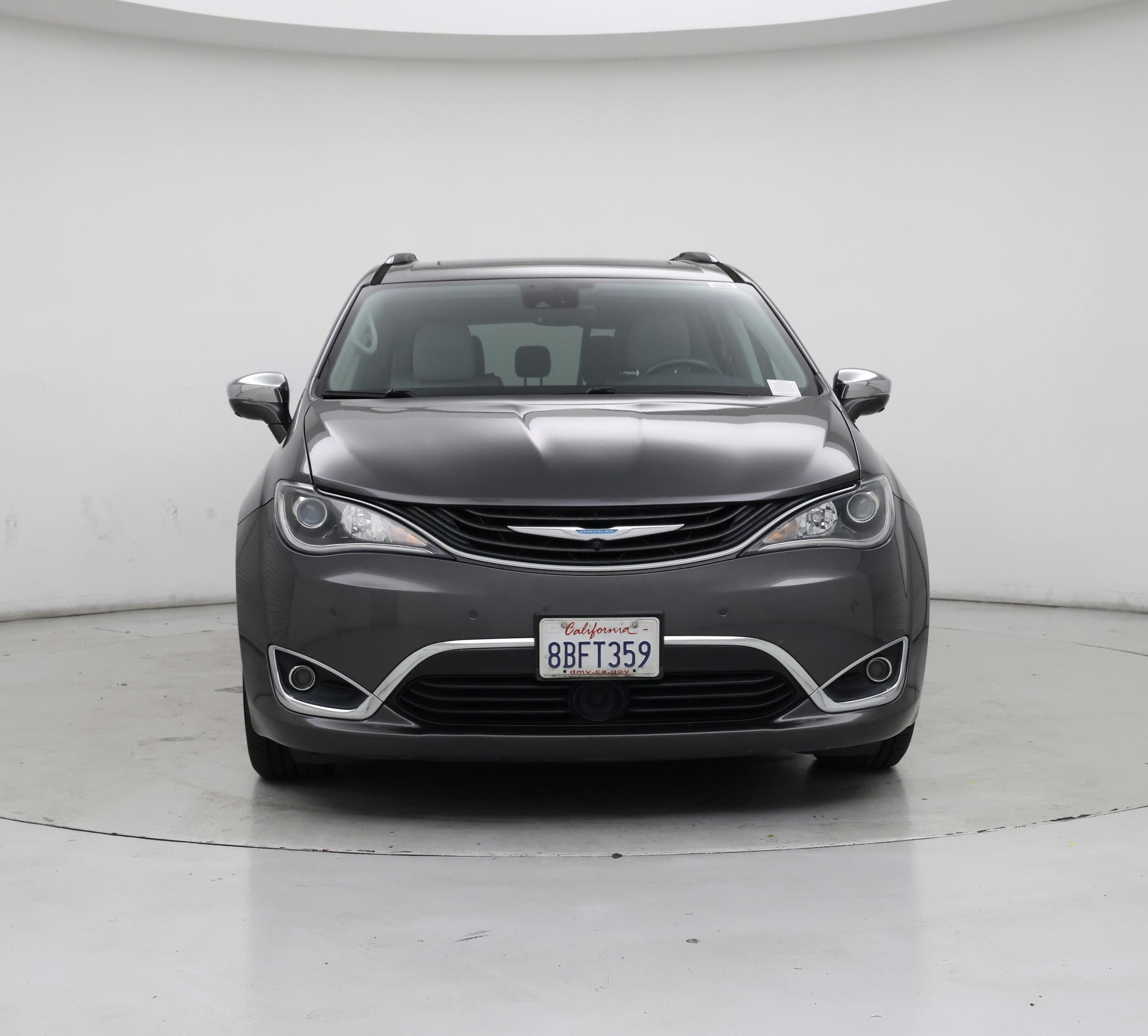 Thumbnail: 2018 Chrysler Pacifica - 5